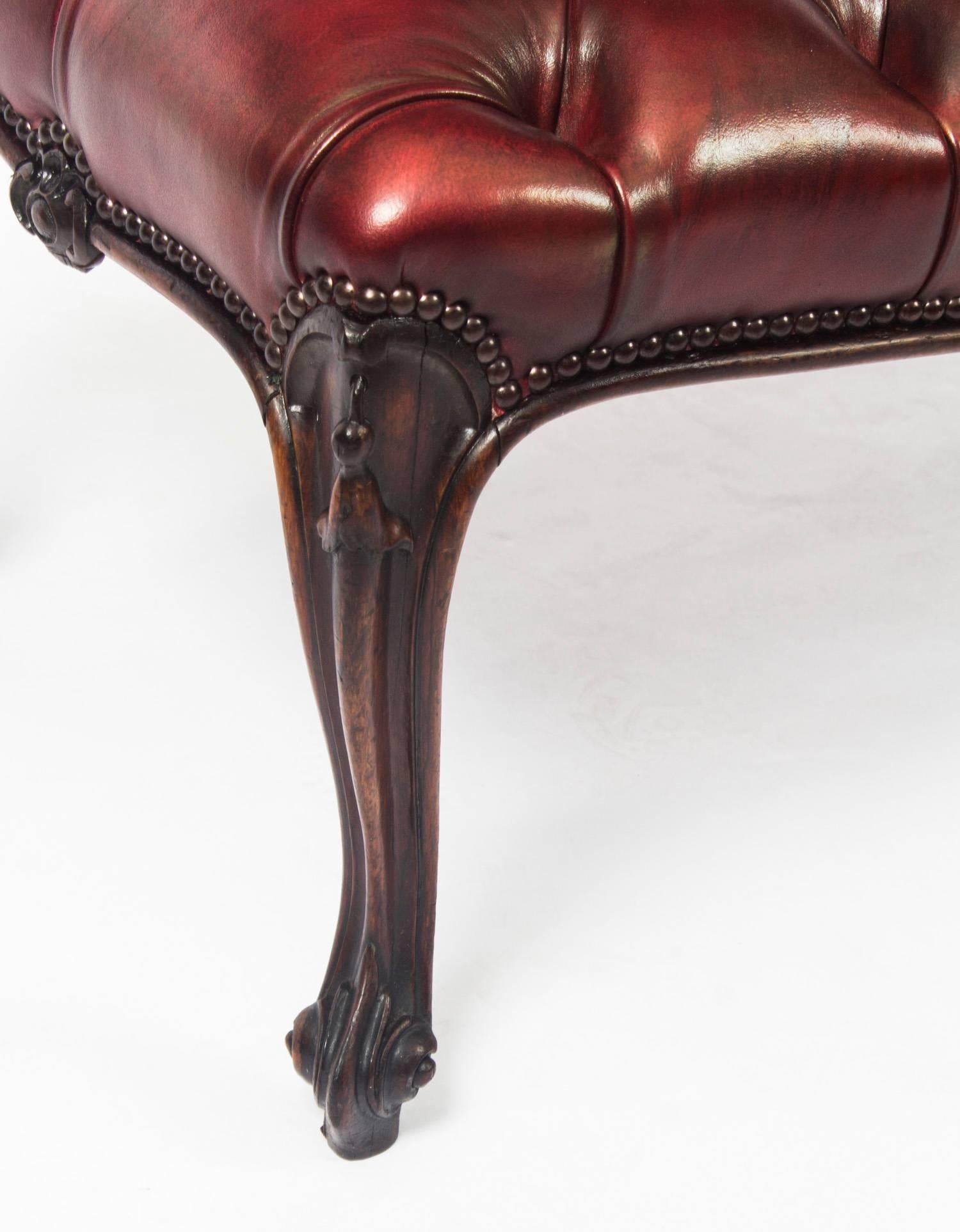 Victorian Buttoned Leather Ox Blood Stool Ottoman Coffee Table 19th Century 4