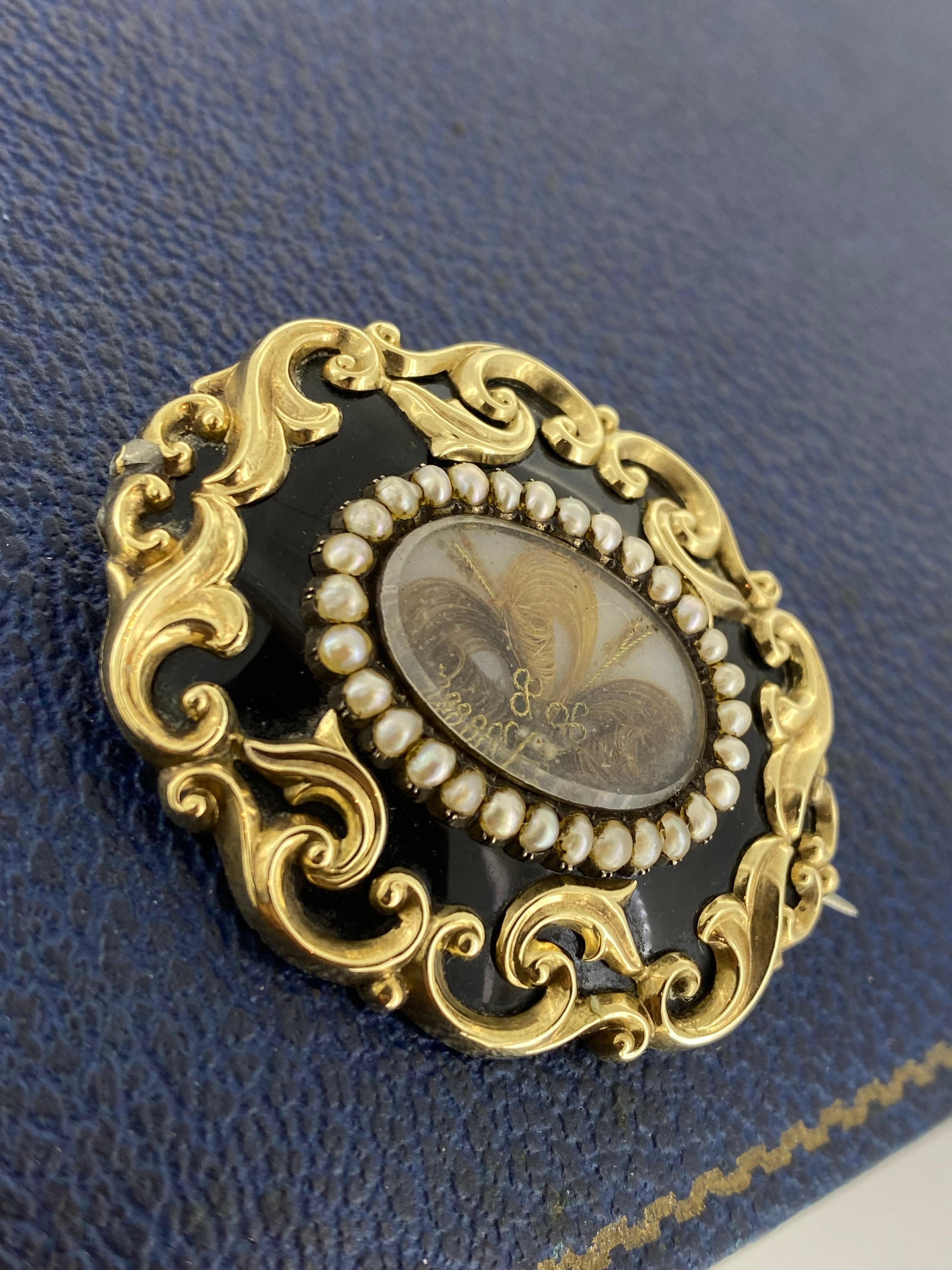 Victorian c1852 Mourning (Memorial) 12K Gold, Black Enamel, Pearl Brooch w Hair For Sale 1