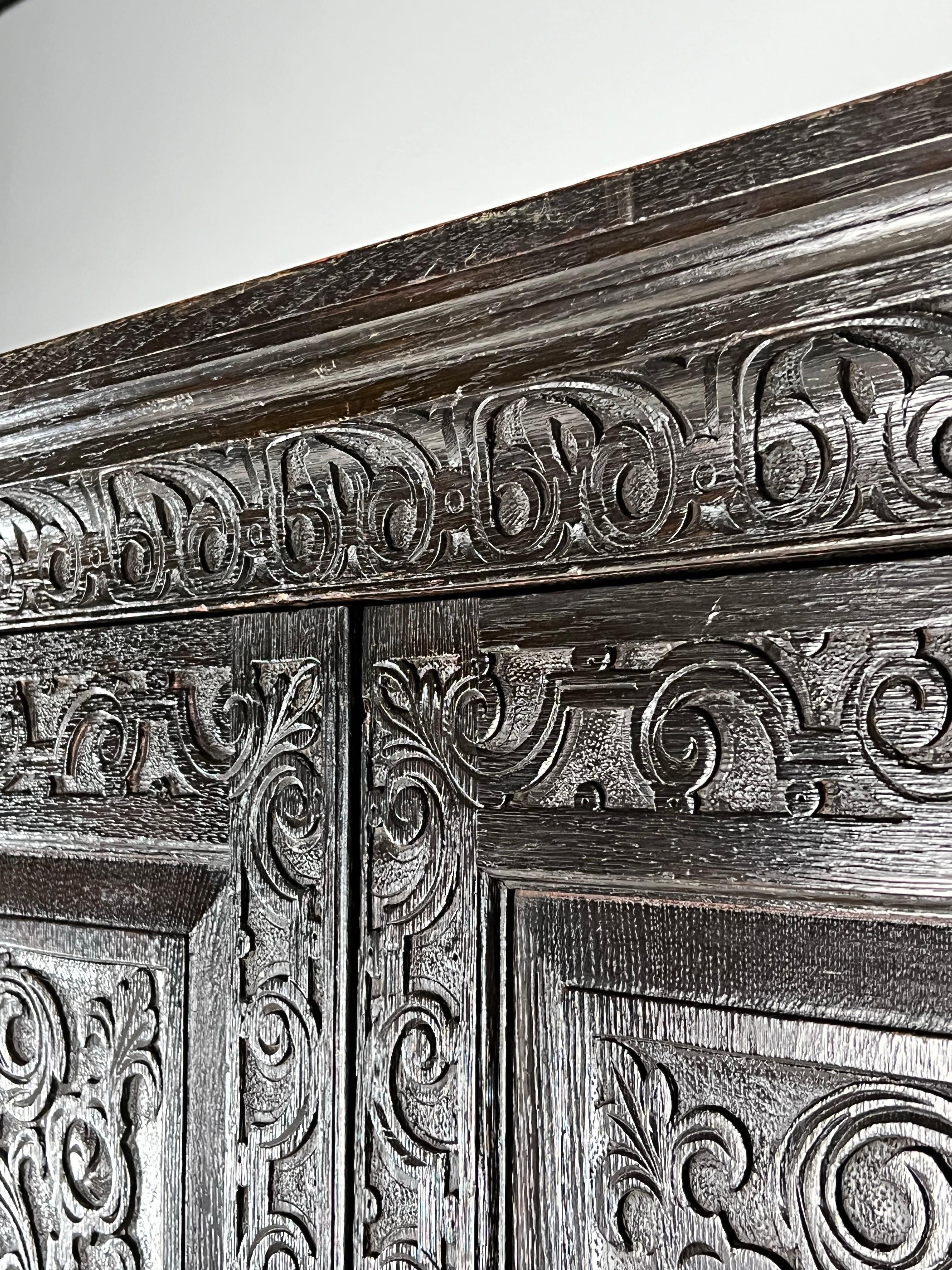 Victorian Cabinet ca. 1860 Oak Hand Carved Panels For Sale 8