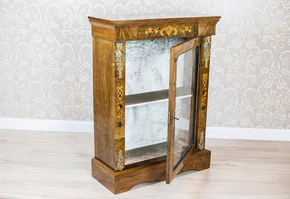 Appliqué Victorian Cabinet from the 19th Century Veneered with Walnut For Sale