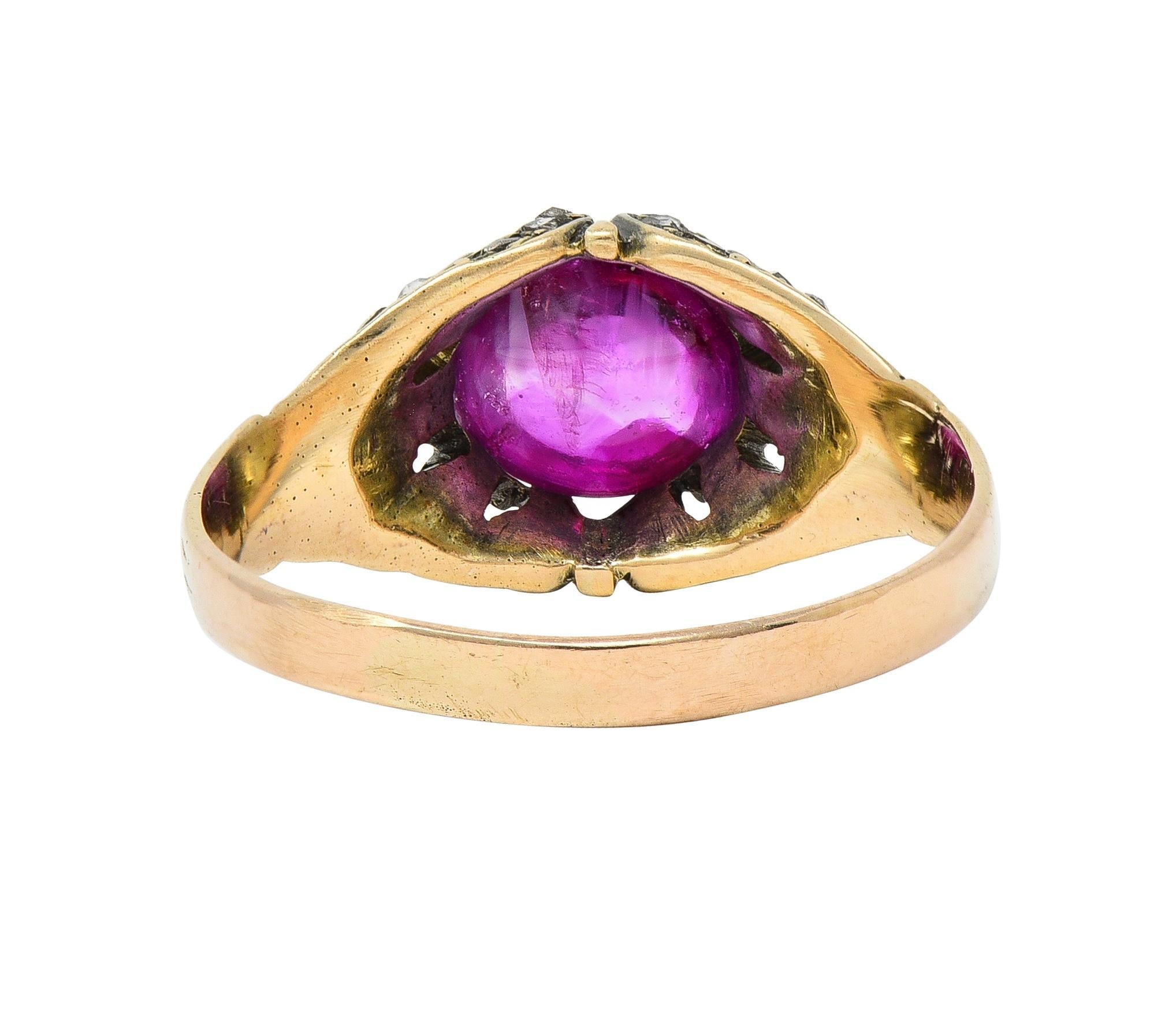 Women's or Men's Victorian Cabochon Ruby Diamond 14 Karat Yellow Gold Foliate Antique Ring For Sale