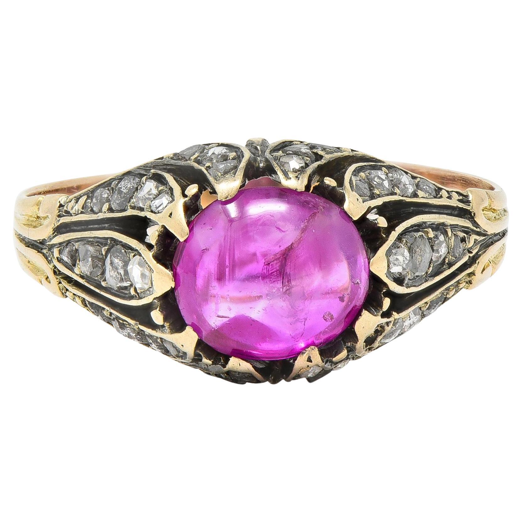 Antiker viktorianischer Cabochon Rubin Diamant 14 Karat Gelbgold Blattwerk-Ring im Angebot