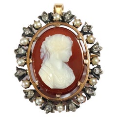 Victorian Cameo Agate Brooch Pendant in 18k Gold and Silver