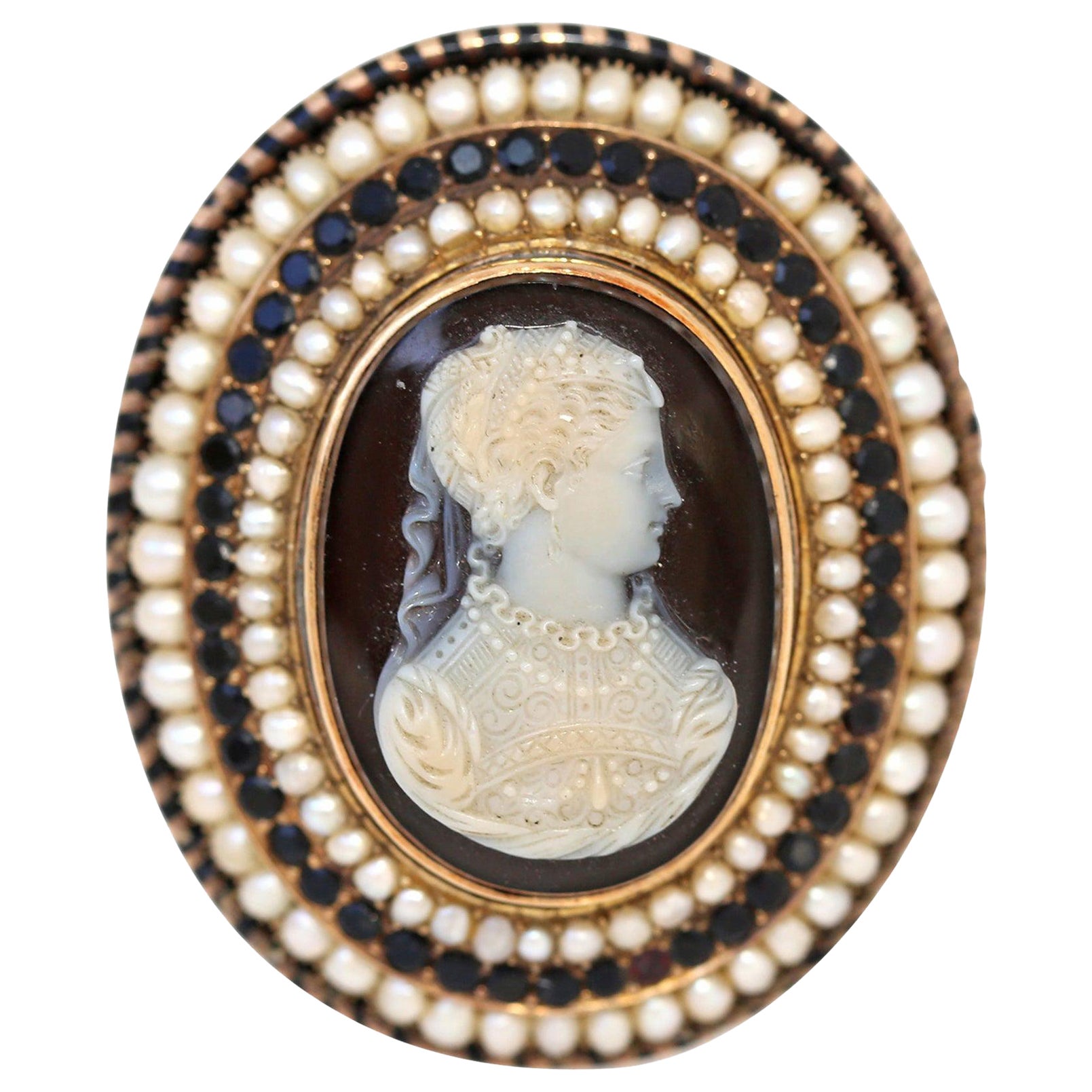 Victorian Cameo Agate Pearl Garnet Yellow Gold  Brooch, 1860 For Sale