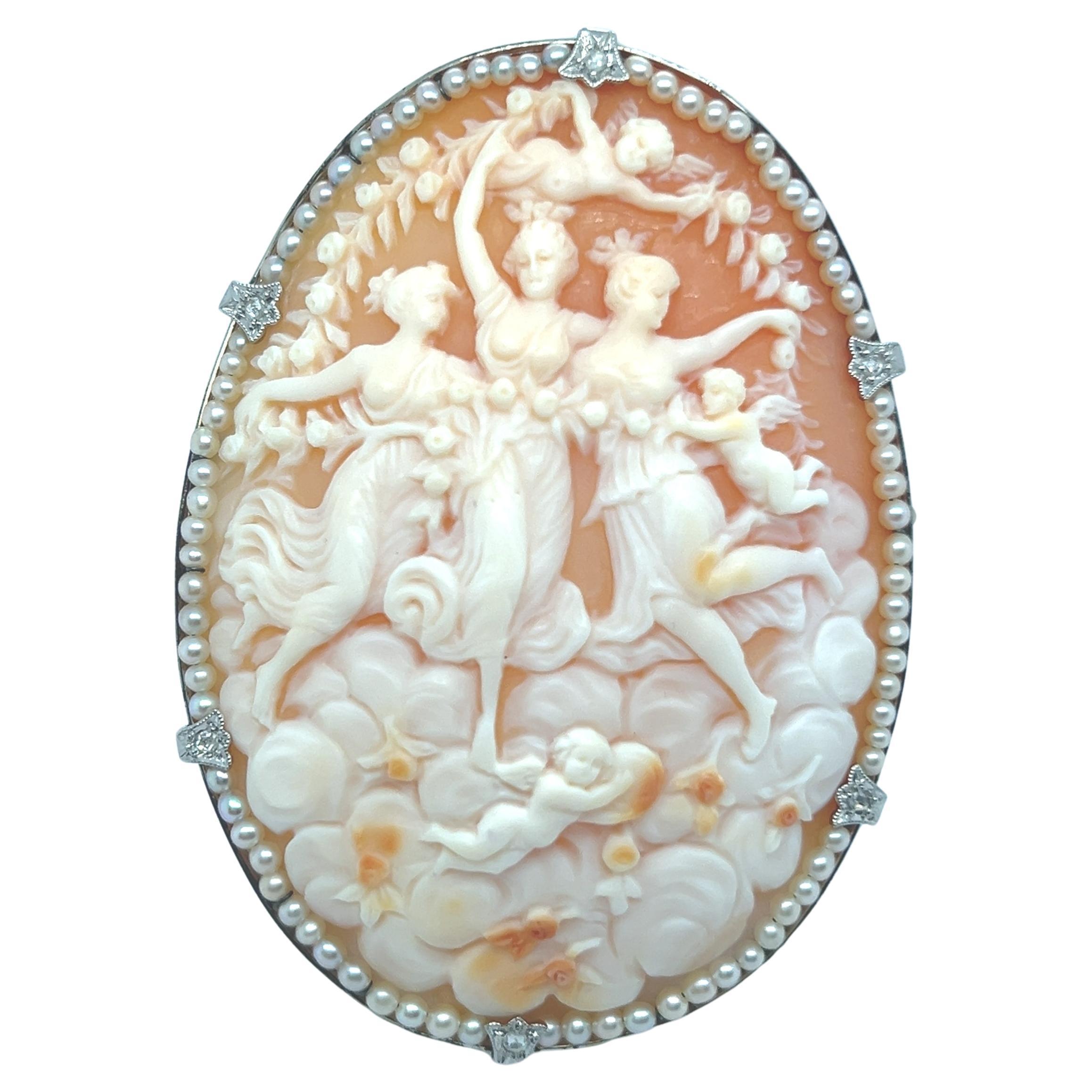 Victorian Cameo Brooch with Pearls & Damonds in Platinum For Sale 5