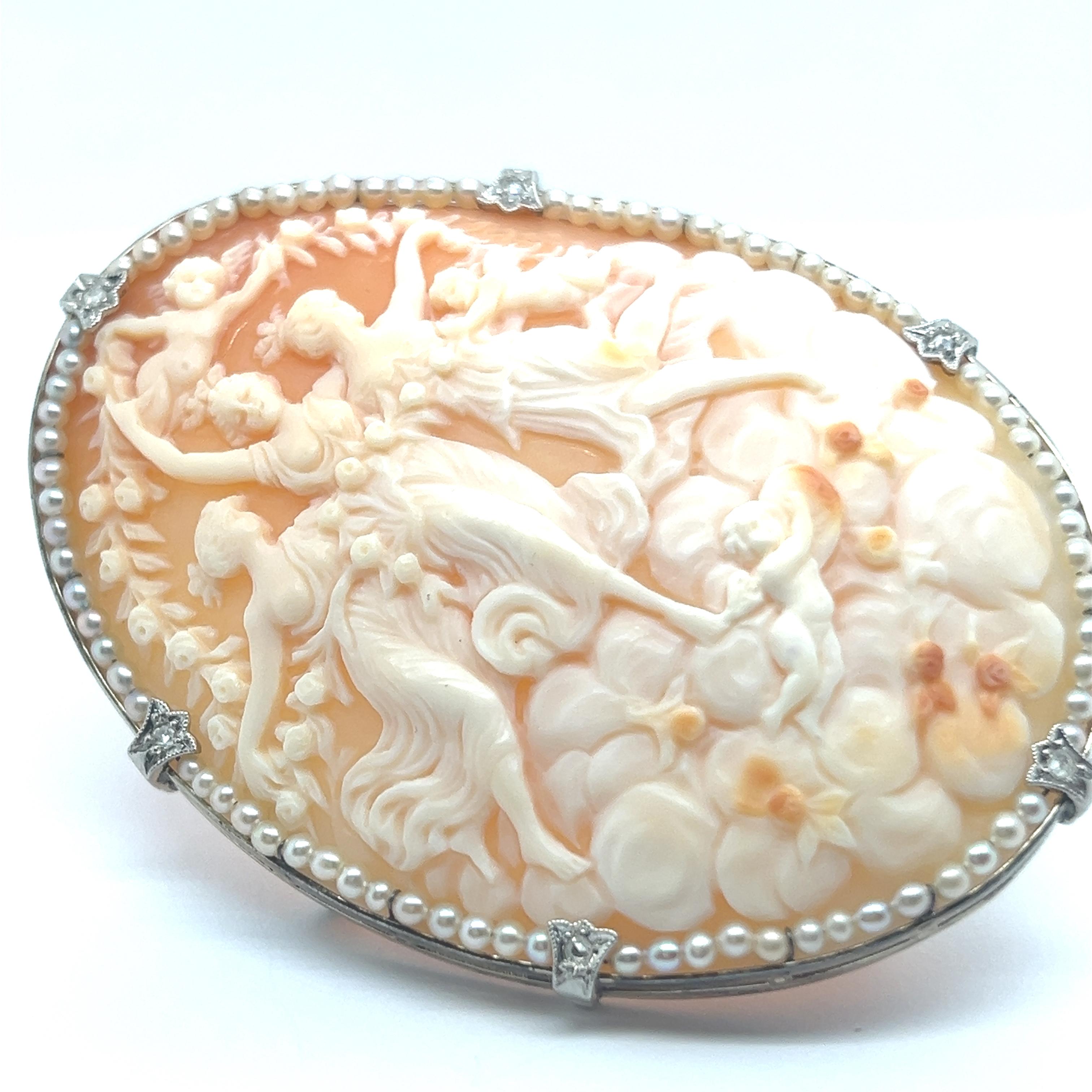 Victorian Cameo Brooch with Pearls & Damonds in Platinum For Sale 1