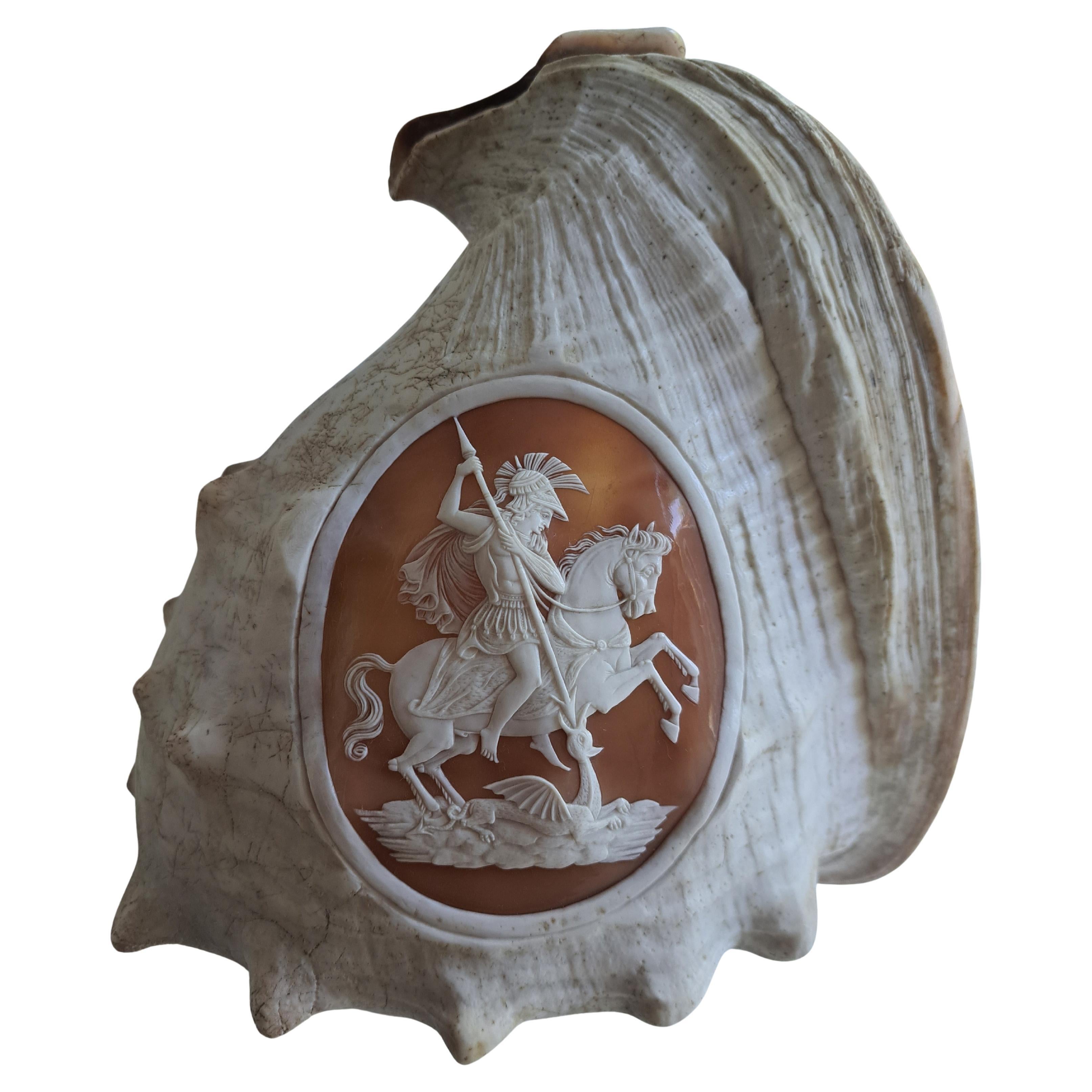 Conchiglia di conchiglia intagliata con cammeo vittoriano c1880 St George Dragon Antique