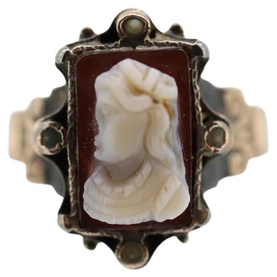 Victorian Cameo carved shell 10k signet ring. Antique 10k Rose gold Signet ring