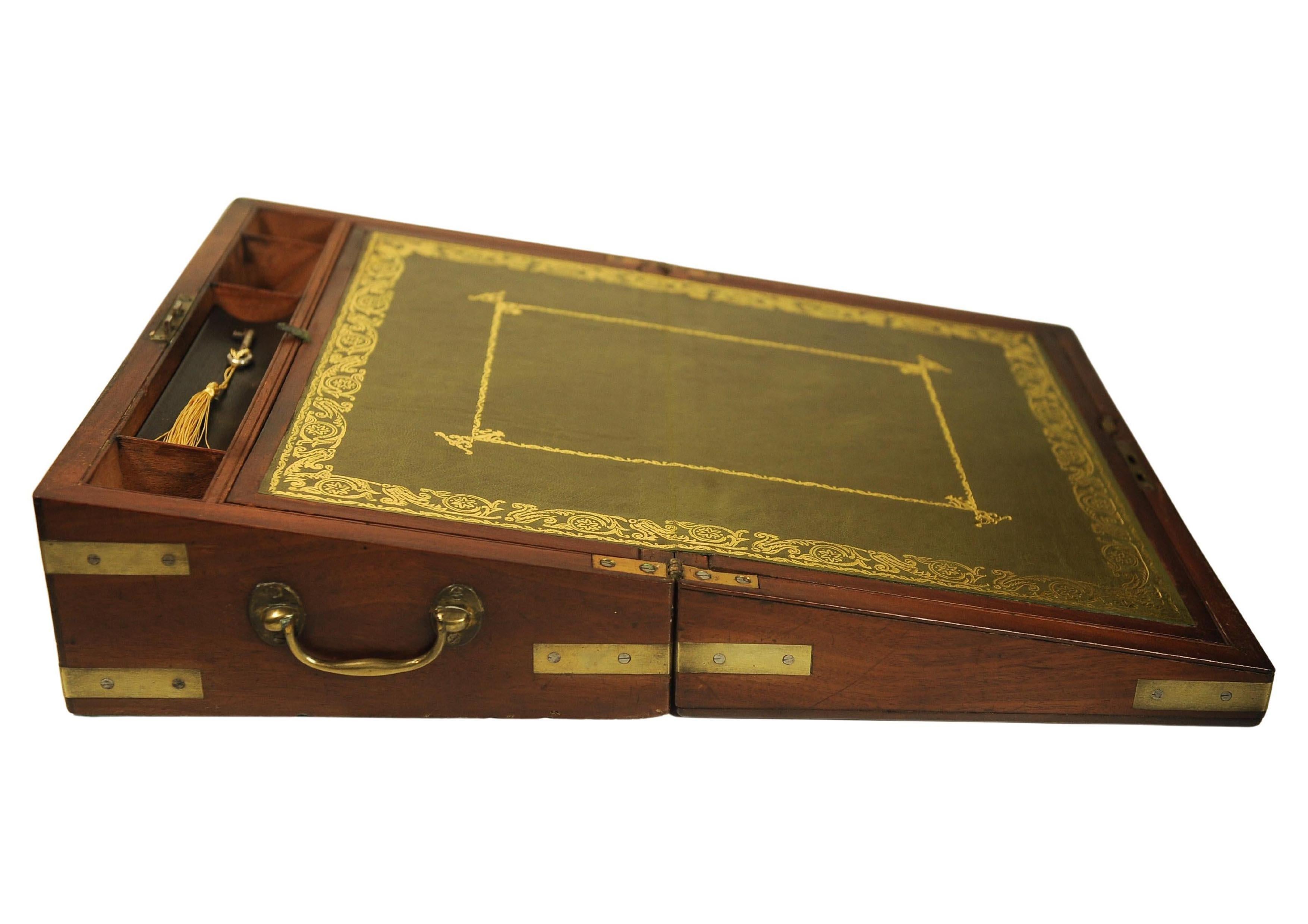 Viktorianische Campaigner Messing gebundene Schreiben Slope mit einem grünen Leder Interieur im Angebot 8