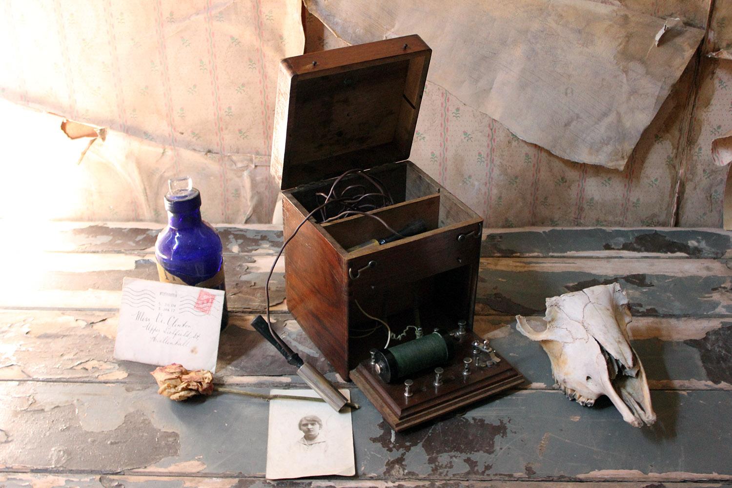 Victorian Campaign Style Induction Coil Electro Therapy Shock Machine 8
