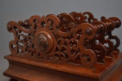 Victorian Canterbury, Magazine Rack