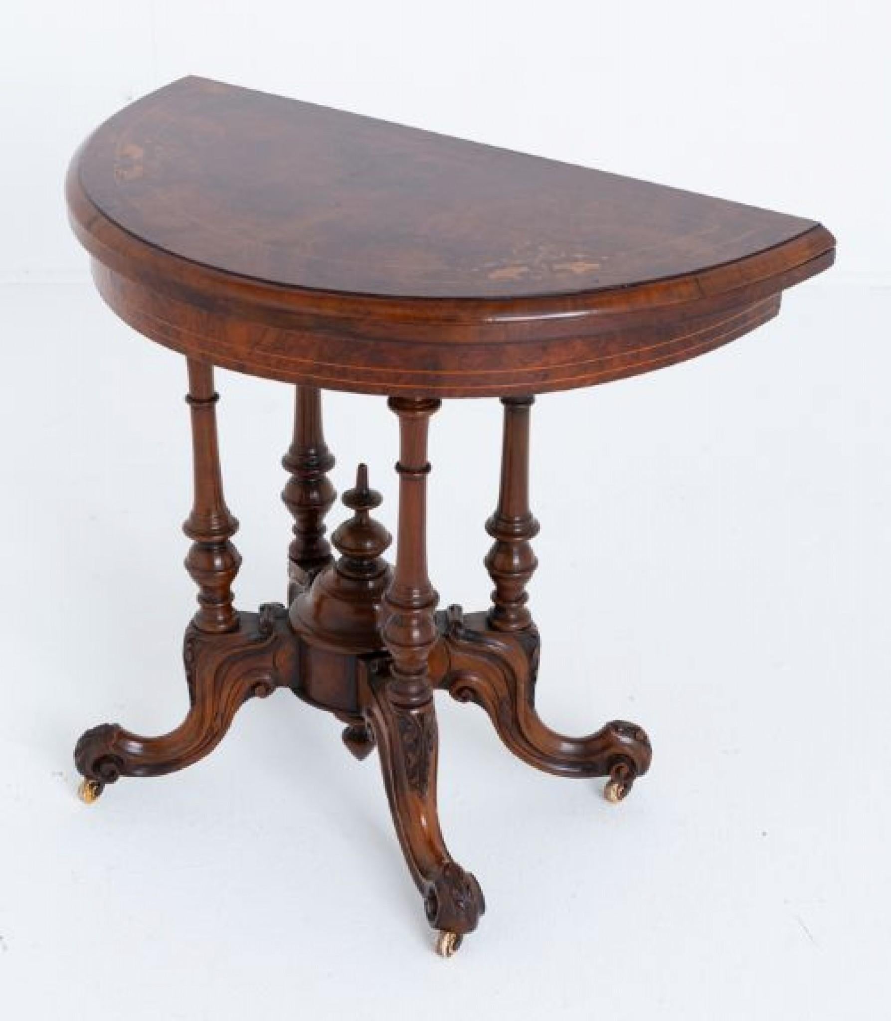 Victorian Card Games Table Walnut 1860 In Good Condition For Sale In Potters Bar, GB
