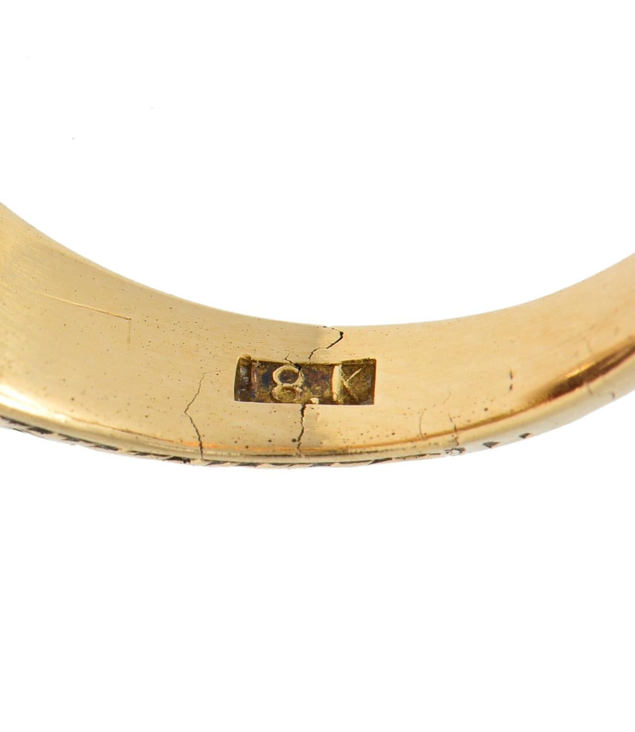 Victorian Carnelian 18 Karat Yellow Gold Stag Deer Intaglio Antique Signet Ring For Sale 2