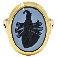 Signet héraldique de l'époque victorienne en or jaune 14 carats sculpté