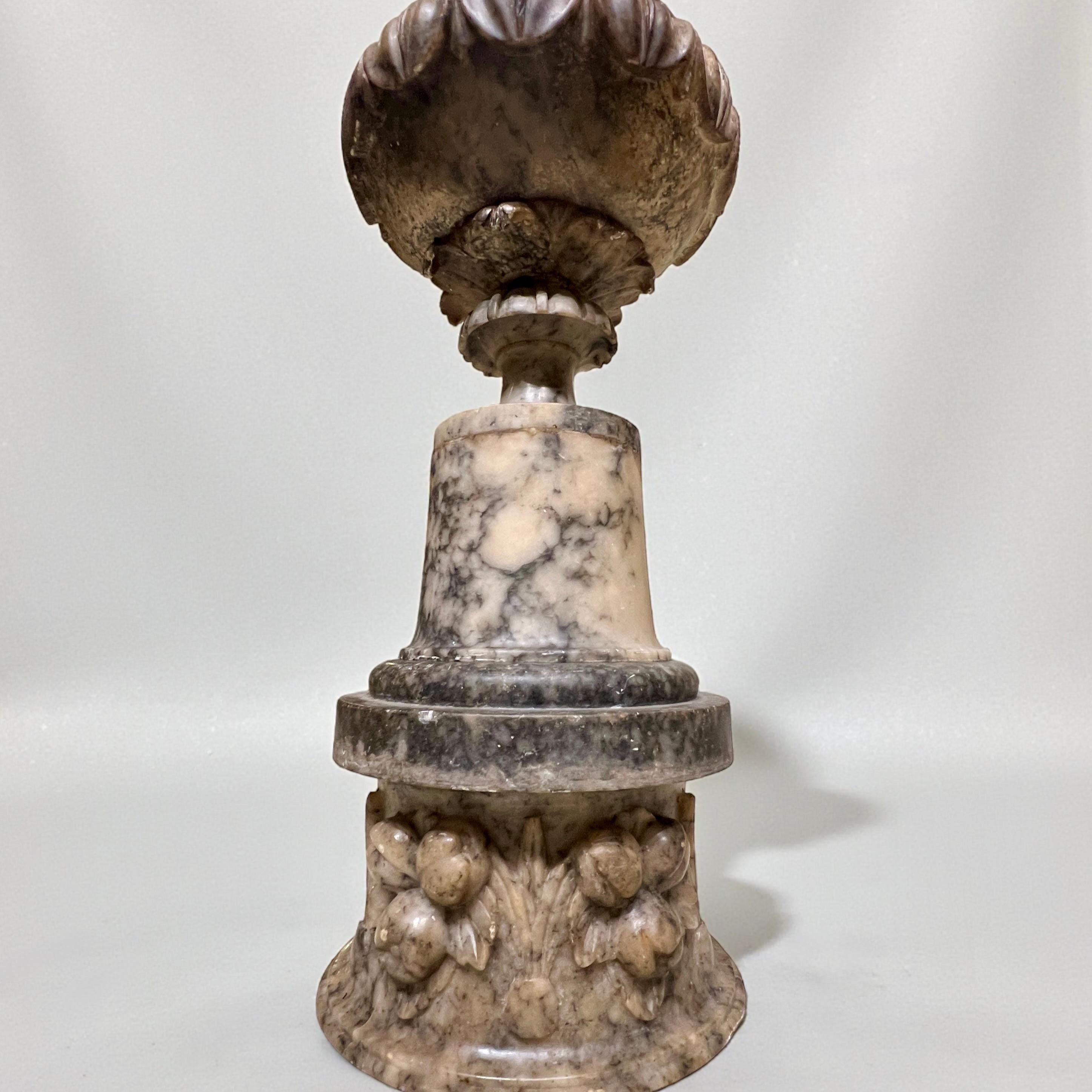 Viktorianische geschnitzt Alabaster Pflanzer Tisch Zentrum im Angebot 1