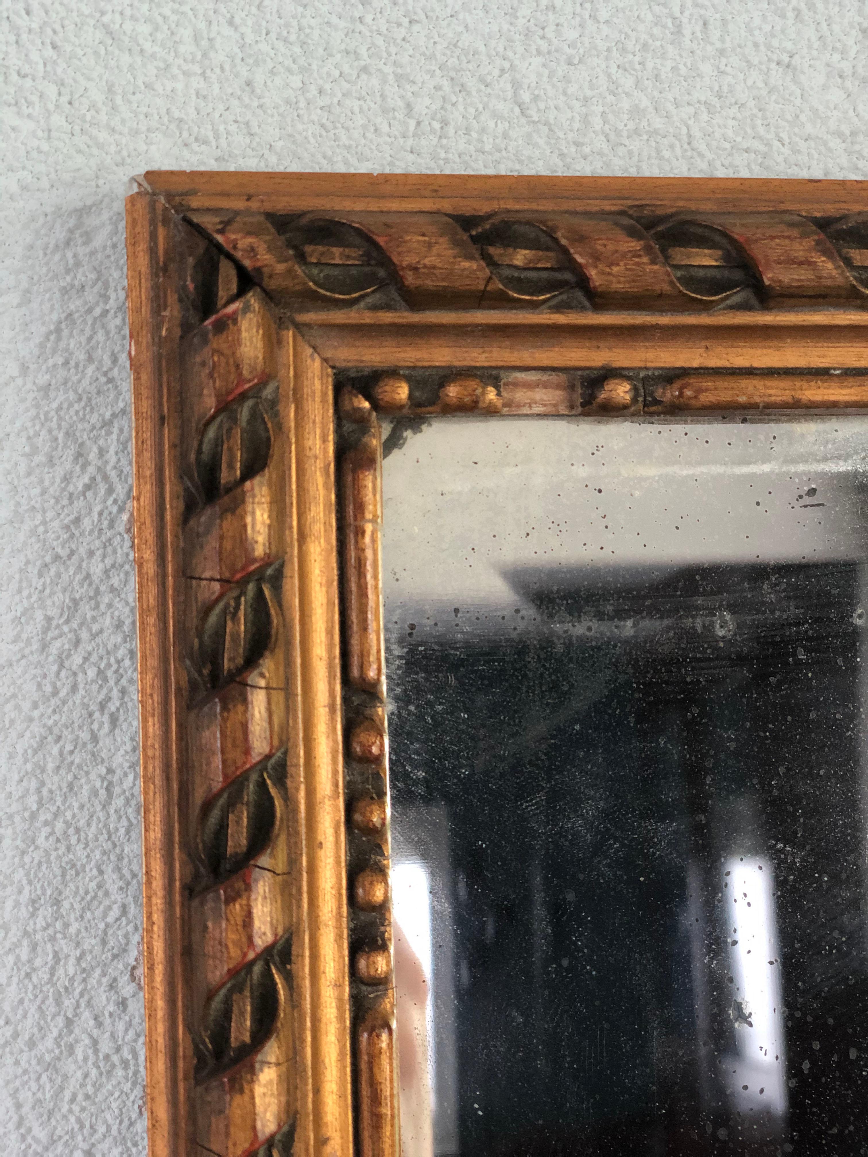 Viktorianischer geschnitzter und detaillierter Spiegel aus Giltwood (Handgeschnitzt) im Angebot