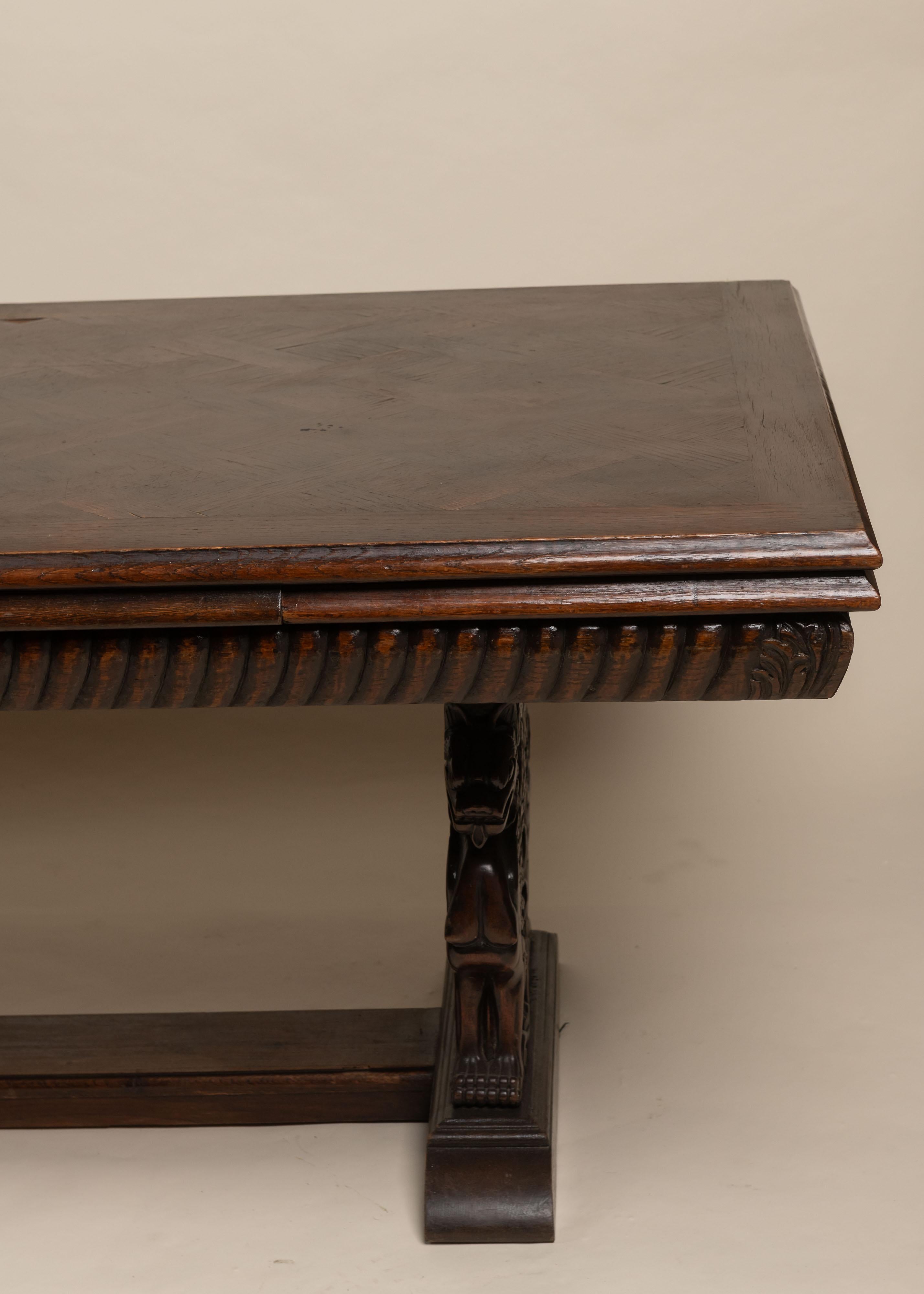 Table de bibliothèque victorienne à tiroir en Oak sculpté, Angleterre, c.1890 en vente 2