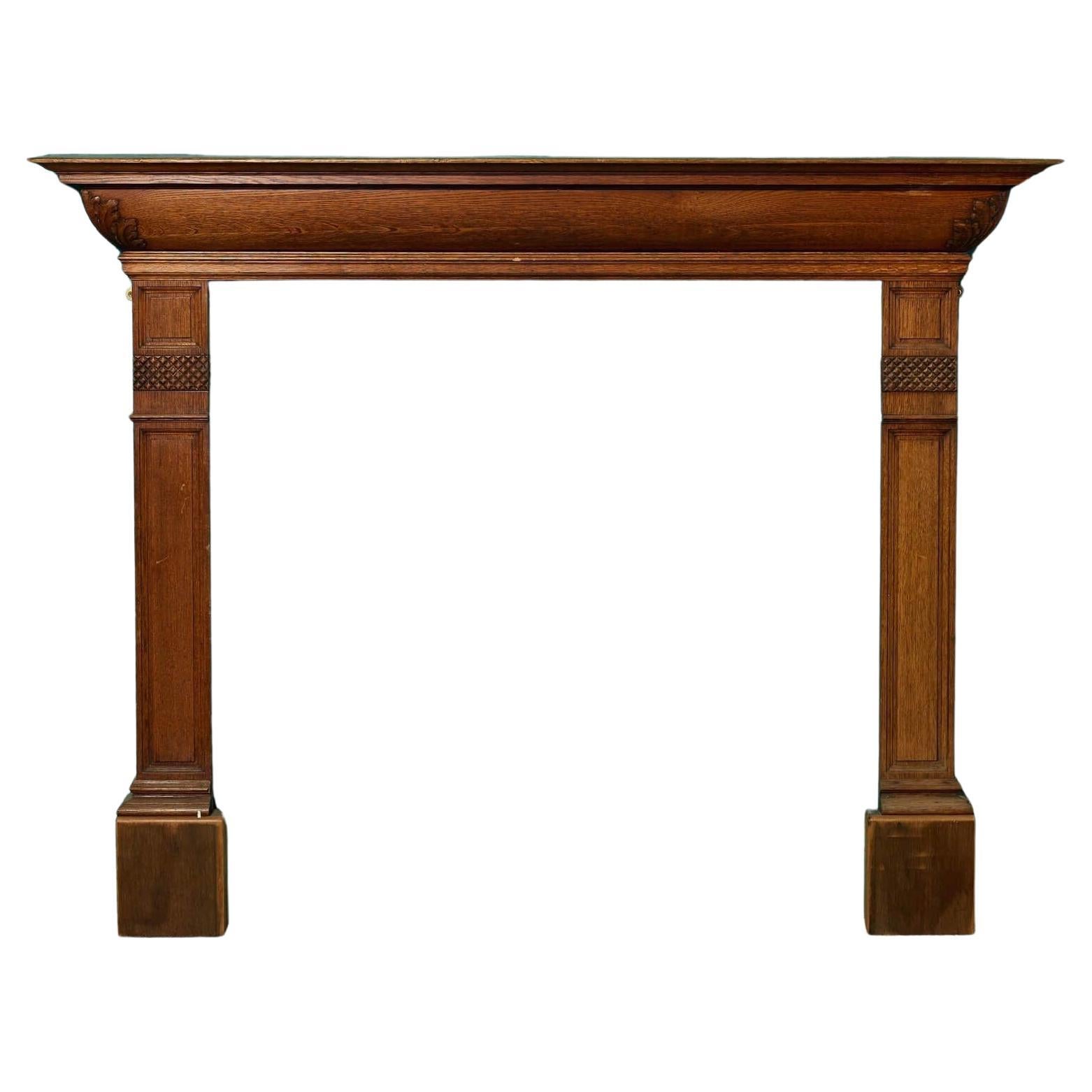 Cheminée victorienne en Oak Oak sculpté