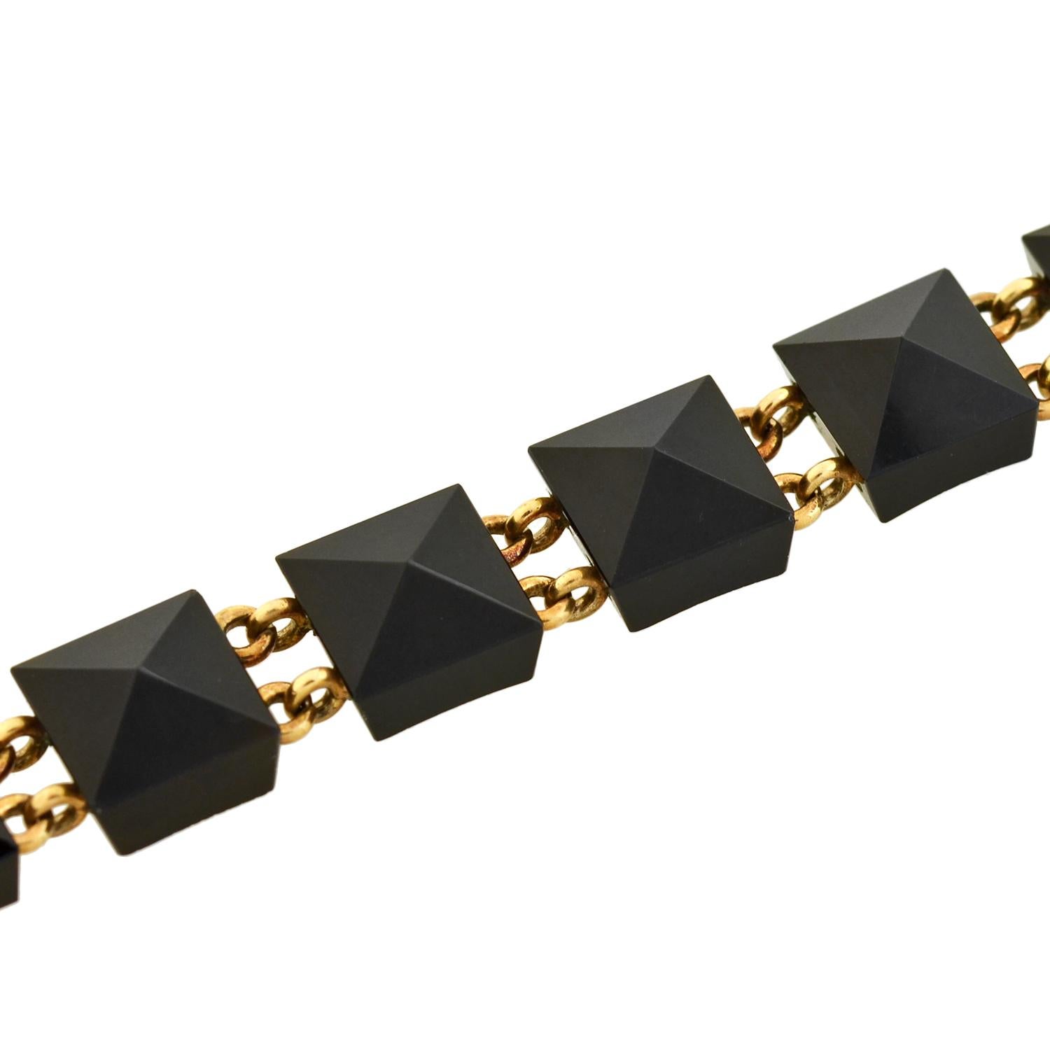 Victorian Carved Pyramidal Onyx Link Bracelet In Good Condition In Narberth, PA
