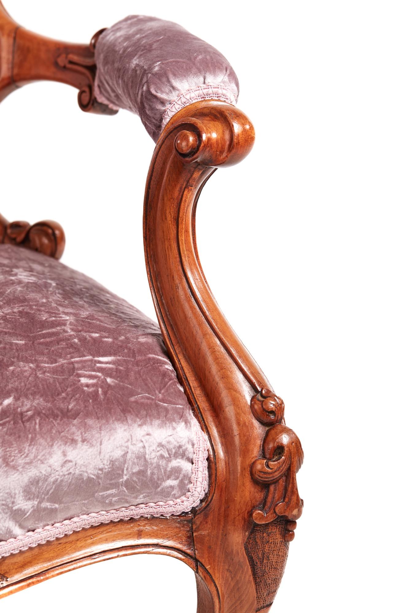Victorian Carved Walnut Armchair In Excellent Condition In Suffolk, GB