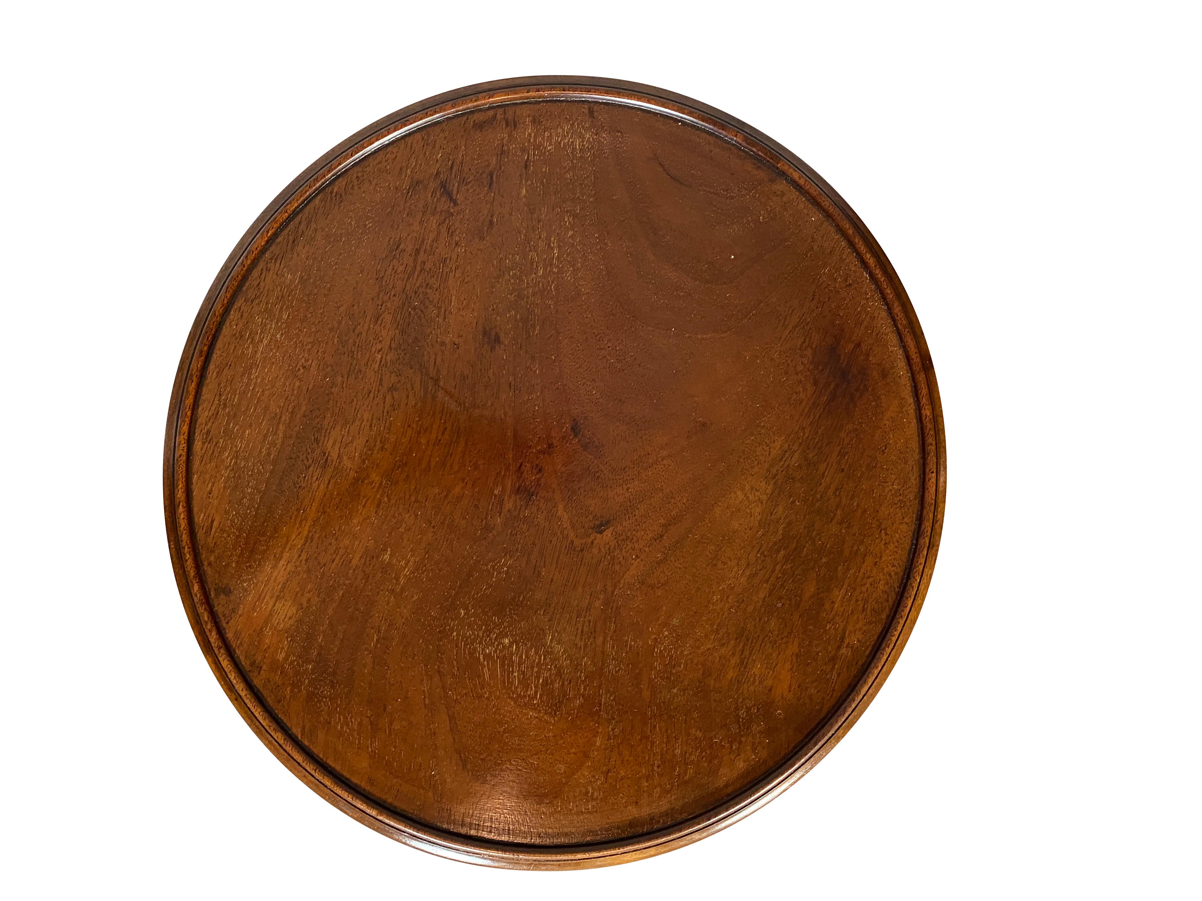 Viktorianischer Gusseisen Tisch mit verstellbarer Mahagoni Platte im Angebot 1