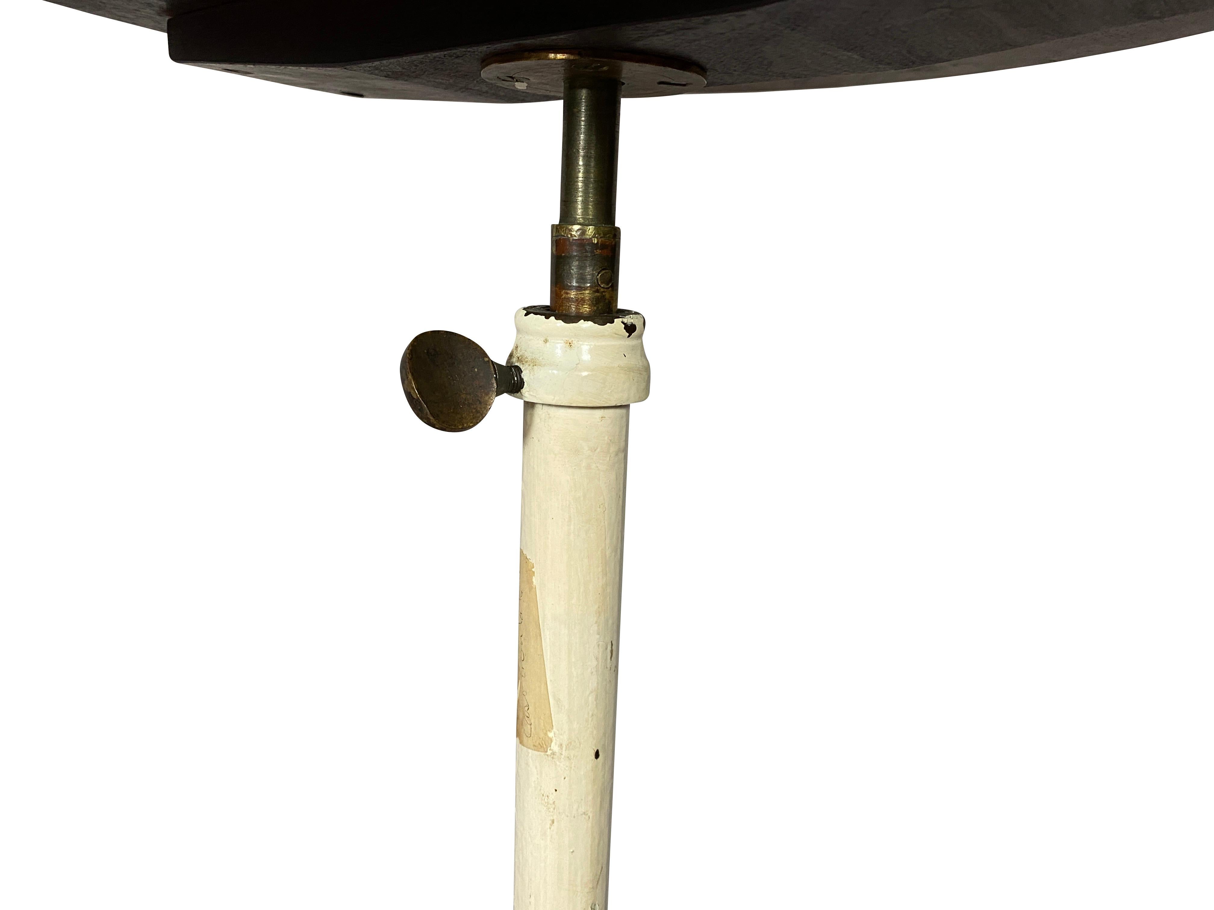 Viktorianischer Gusseisen Tisch mit verstellbarer Mahagoni Platte im Angebot 2