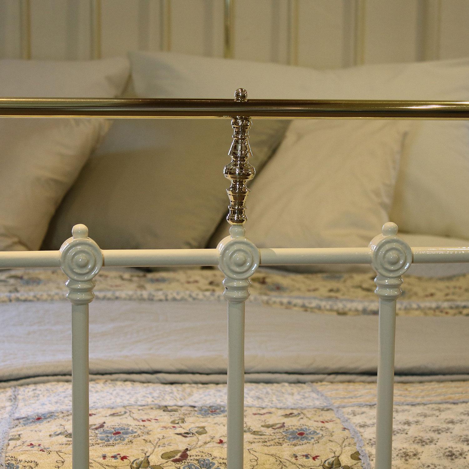 19th Century Victorian Cast Iron Bed in Cream, MK156