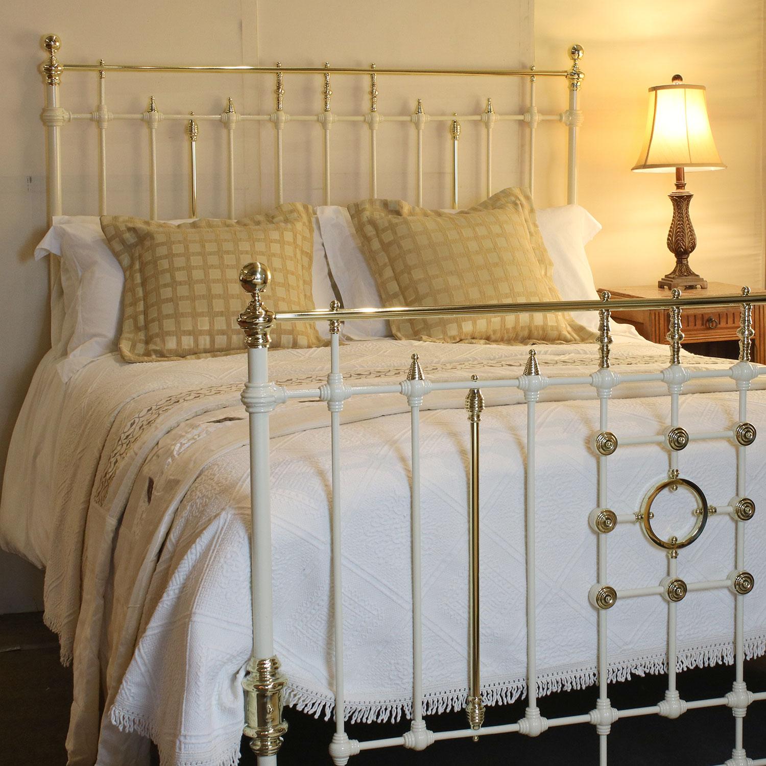 Victorian Cast Iron Bed In Cream Mk173, Shabby Chic Iron Bed Frame