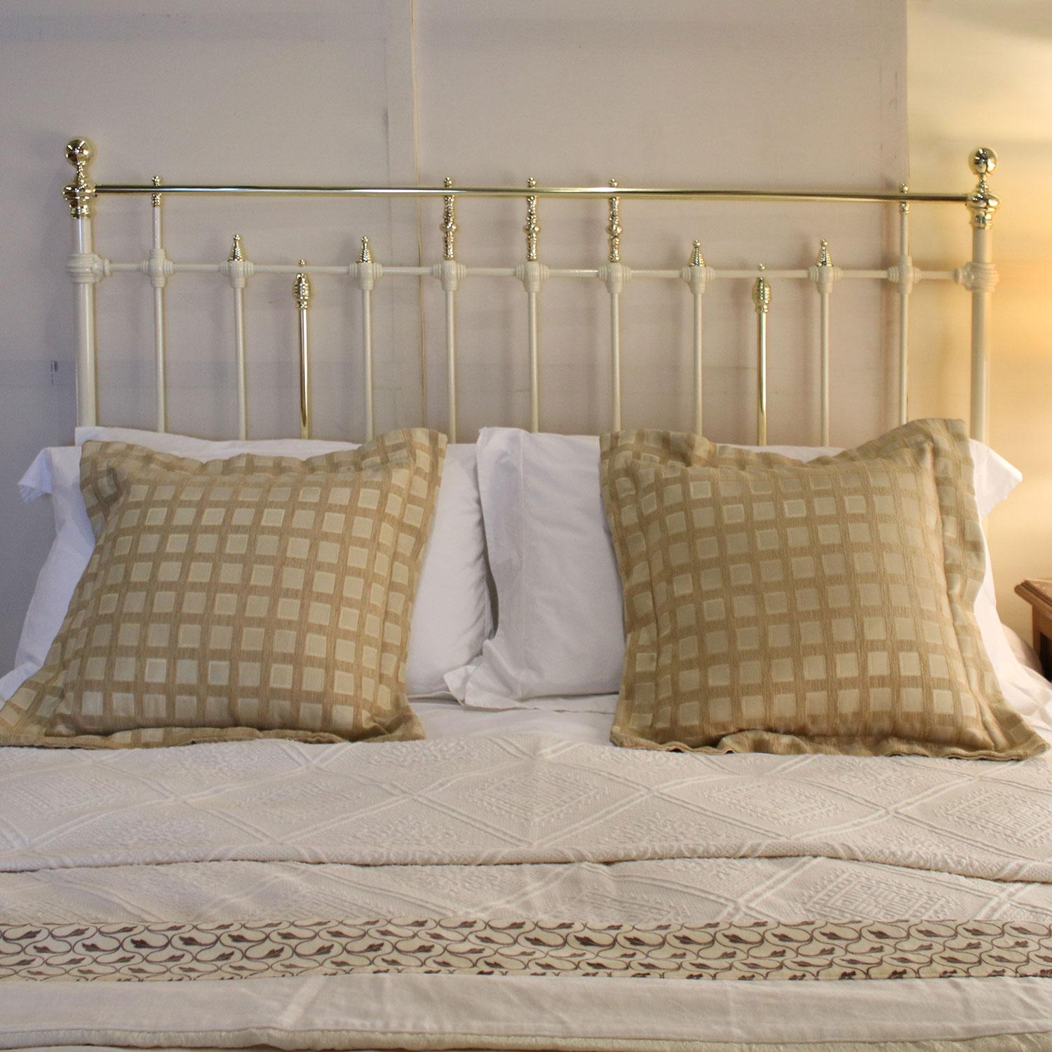 19th Century Victorian Cast Iron Bed in Cream, MK173