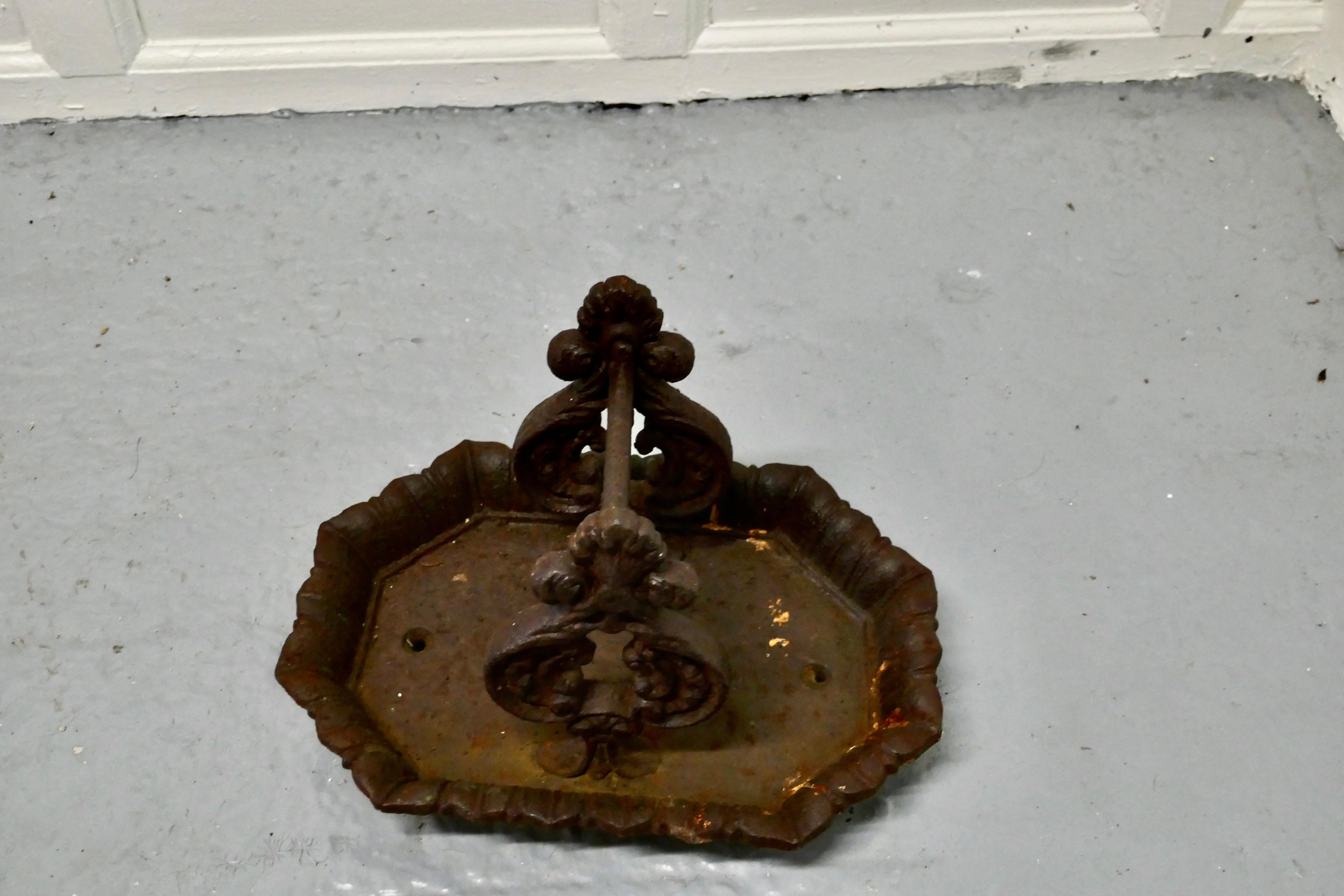 Victorian Cast Iron Boot Scraper by T Holcroft & Sons Ltd Wolverhampton In Good Condition In Godshill, Isle of Wight