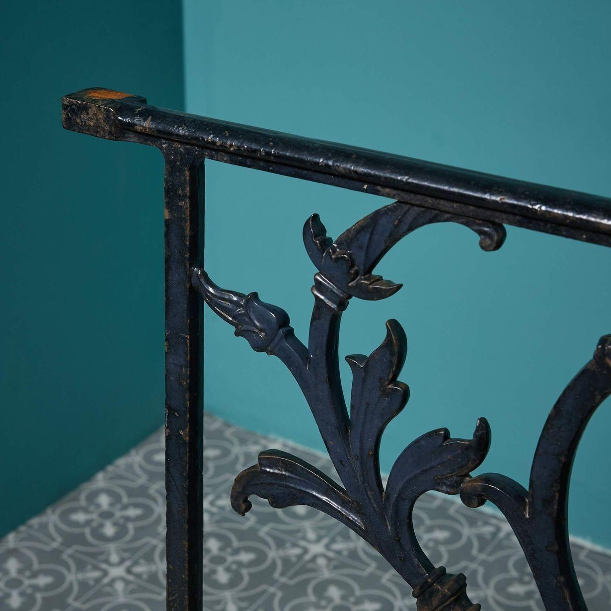 19th Century Victorian Cast Iron Decorative Railing Panel For Sale