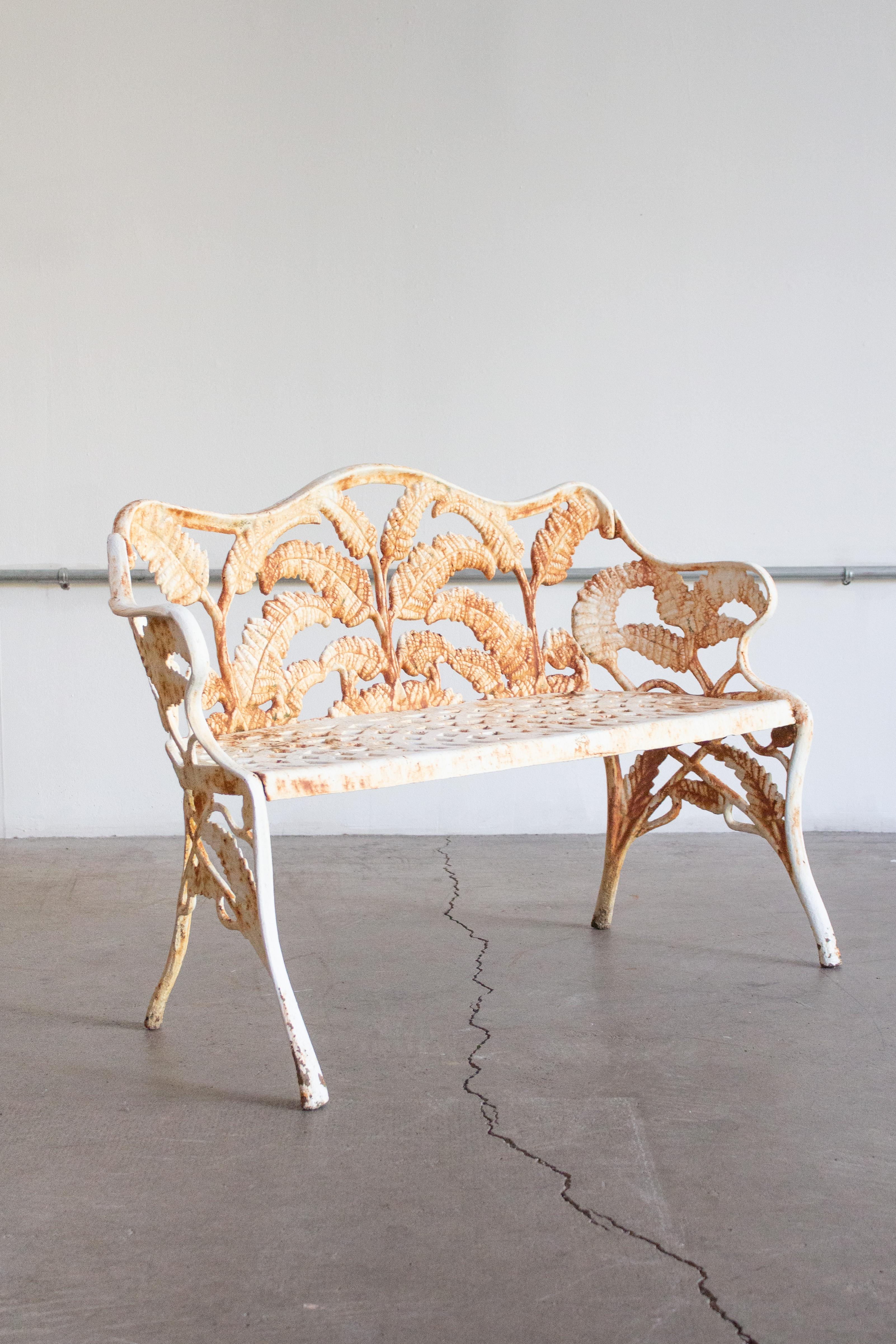 Victorian Cast Iron ‘Fern’ Bench Art Nouveau en venta