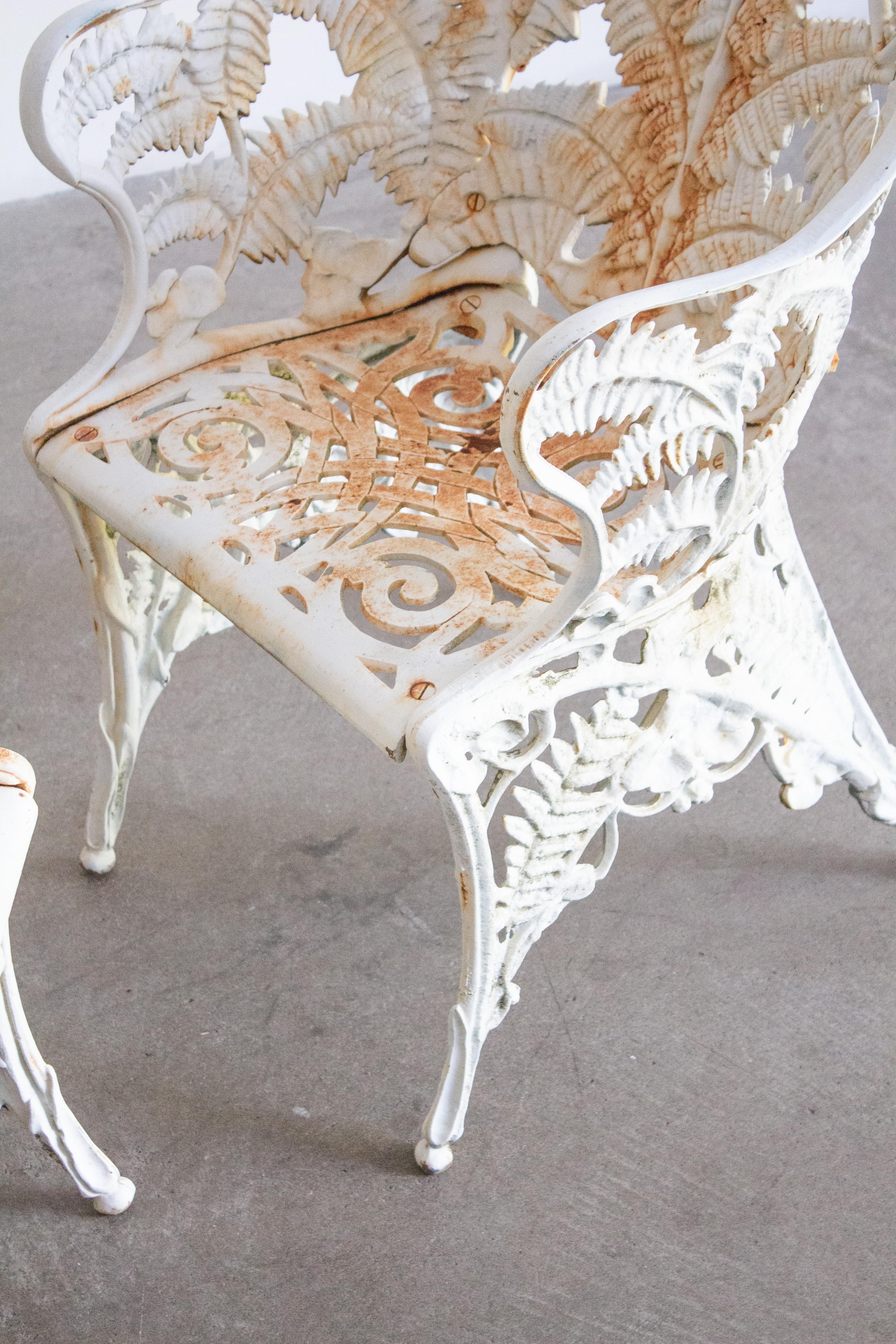 Victorian Cast Iron ‘Fern’ Garden Chairs siglo XX en venta