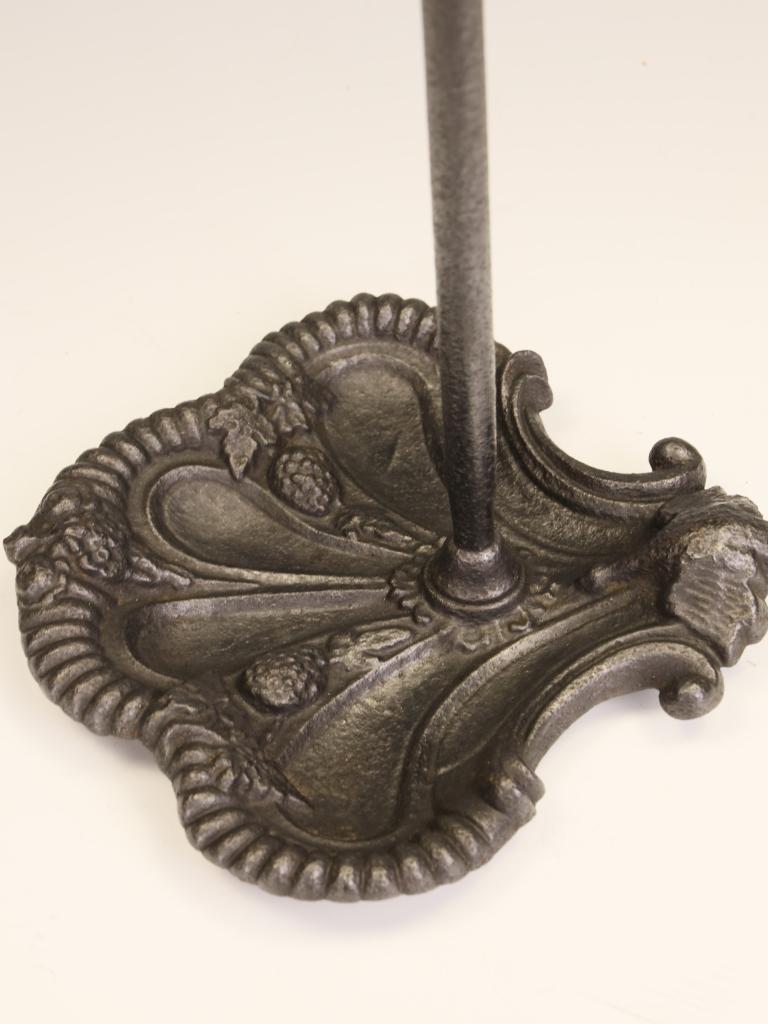 Victorian Cast Iron Fireside Stick Stand with Naturalistic Bird Motif For Sale 6