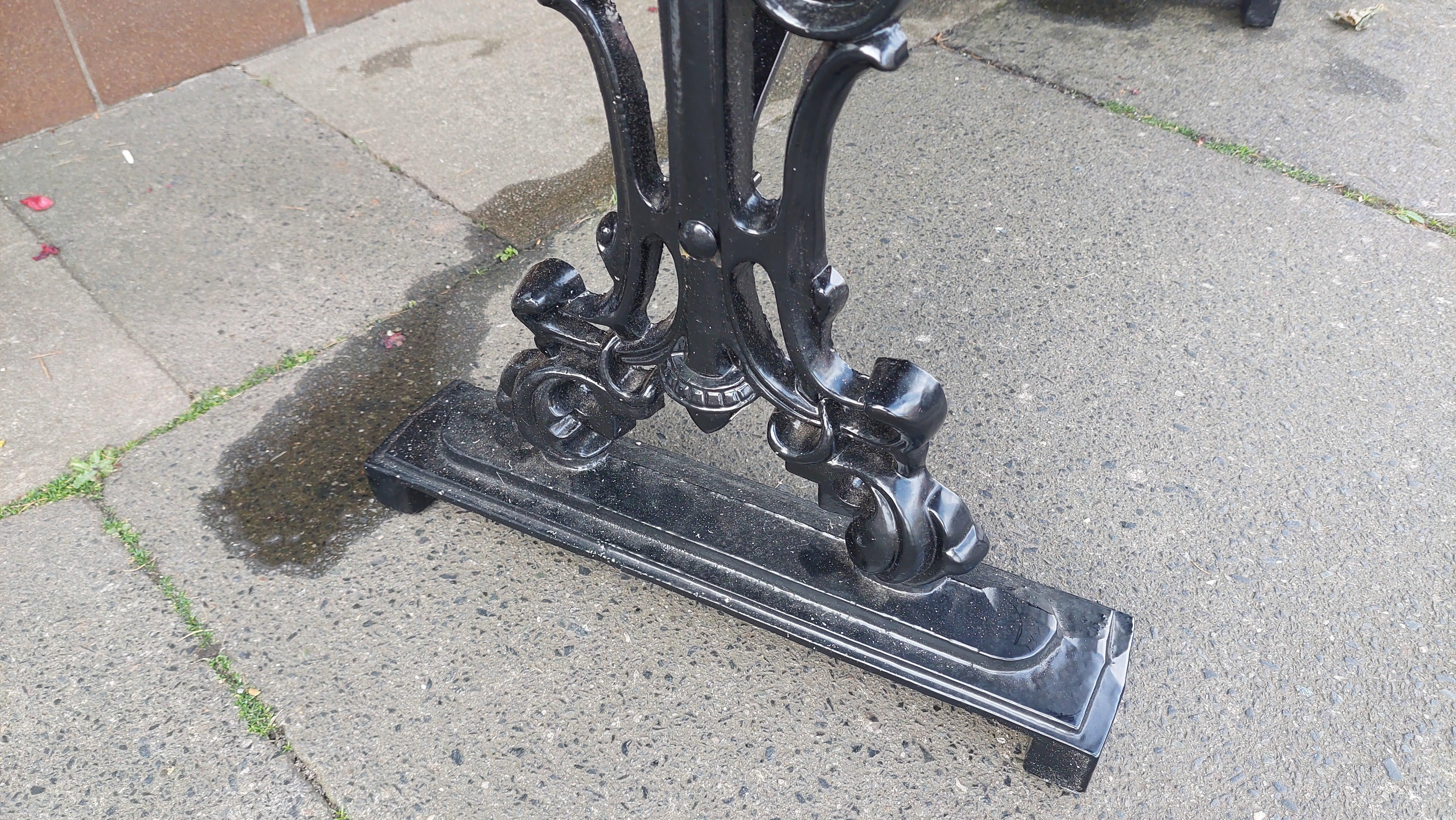 Victorian Cast Iron Garden Table For Sale 1