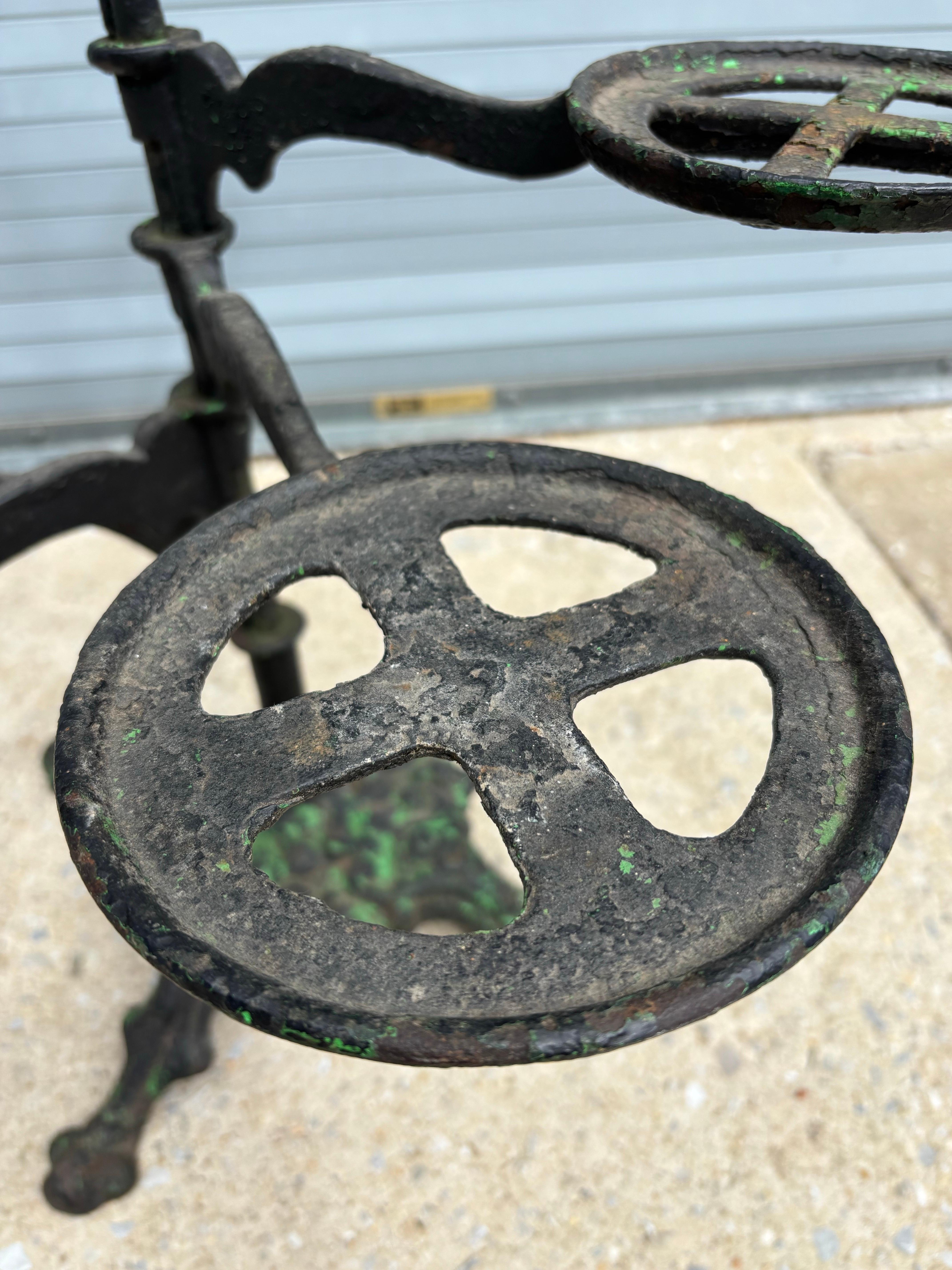 Late Victorian Victorian Cast Iron Rotating Plant Stand For Sale