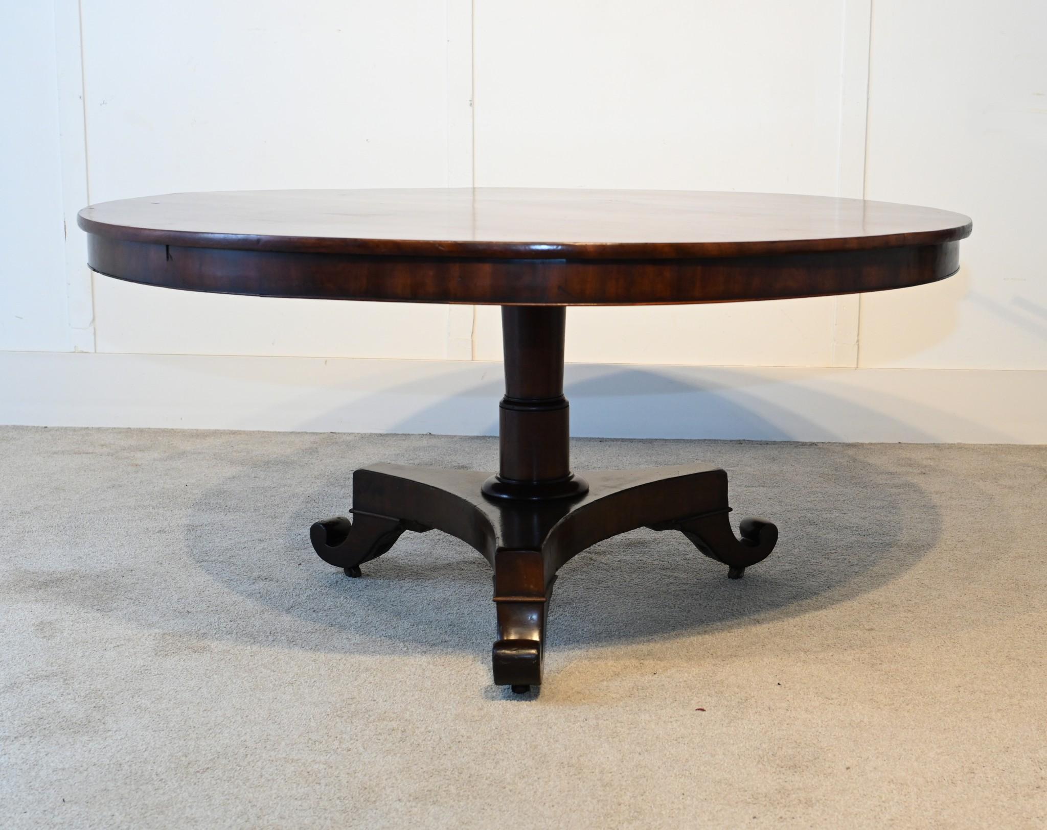 You are viewing a gorgeous period Victorian centre table in mahogany
Good size at almost five feet - 148 CM - across
Circa 1840
Purchased from a private residence in London's Pimlico
Offered in great condition ready for home use right away
Will ship