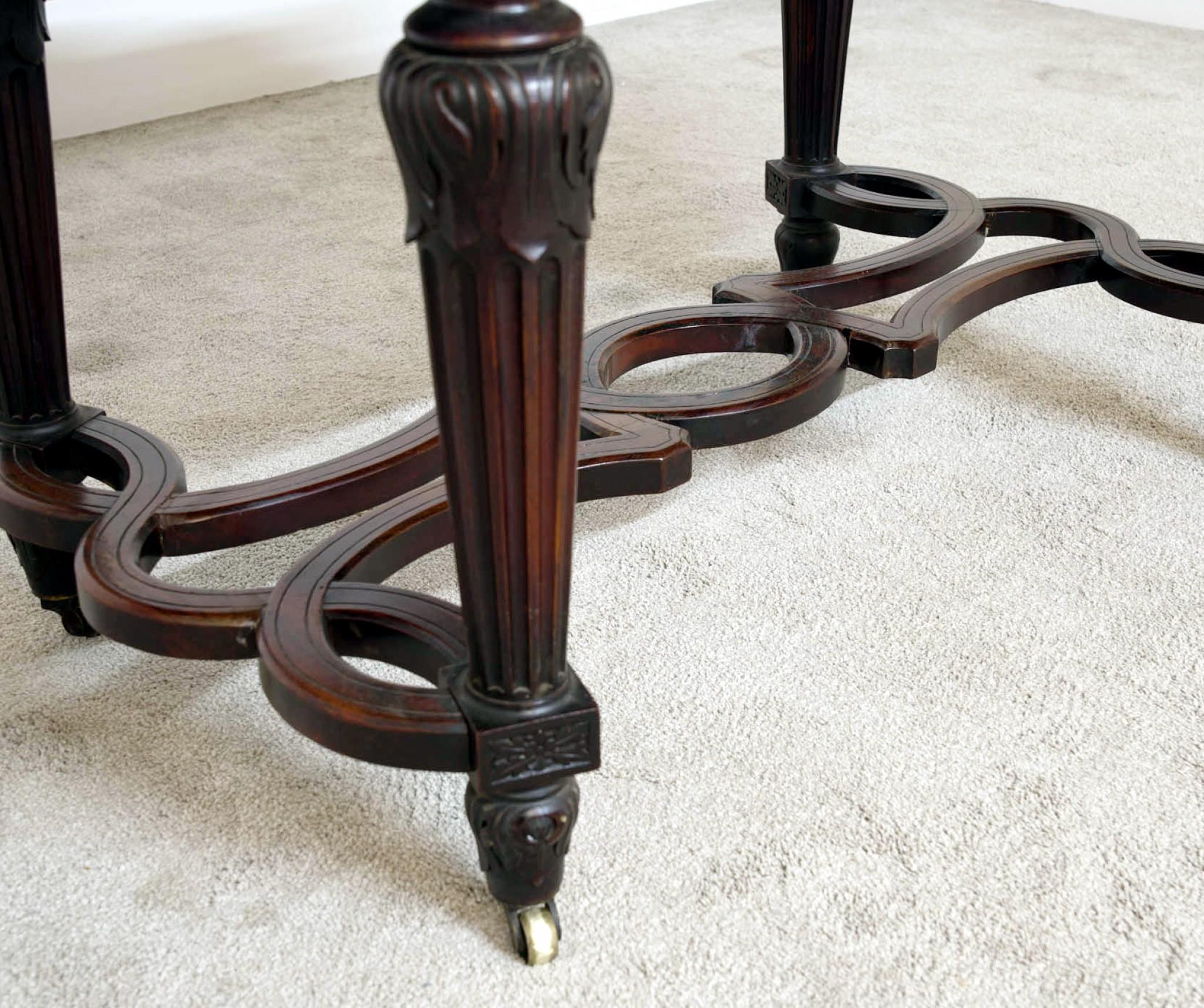 Victorian Centre Table Marquetry Inlay Walnut 1880 In Good Condition For Sale In Potters Bar, GB