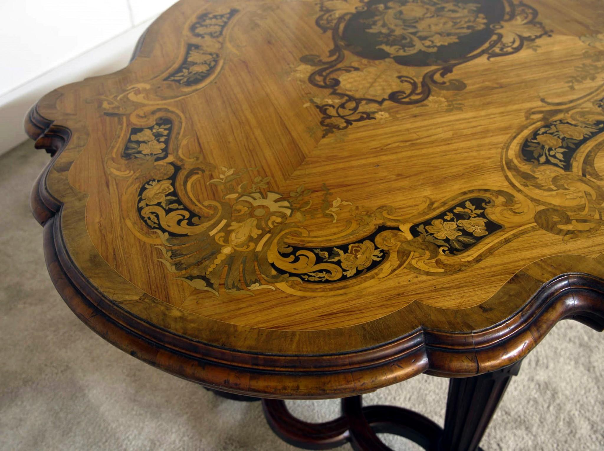 Late 19th Century Victorian Centre Table Marquetry Inlay Walnut 1880 For Sale