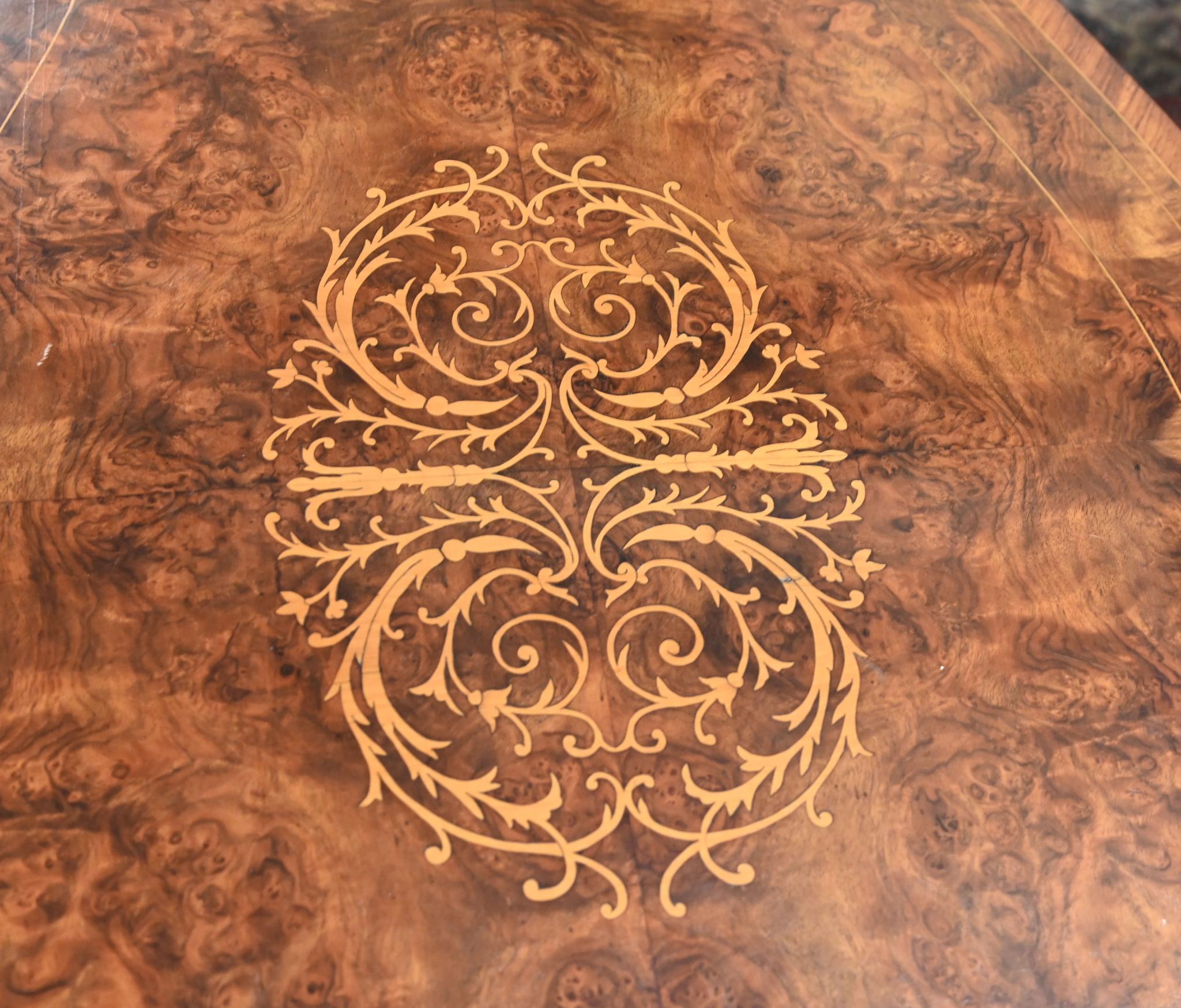 Mid-19th Century Victorian Centre Table Walnut Marquetry Inlaid 1860 For Sale