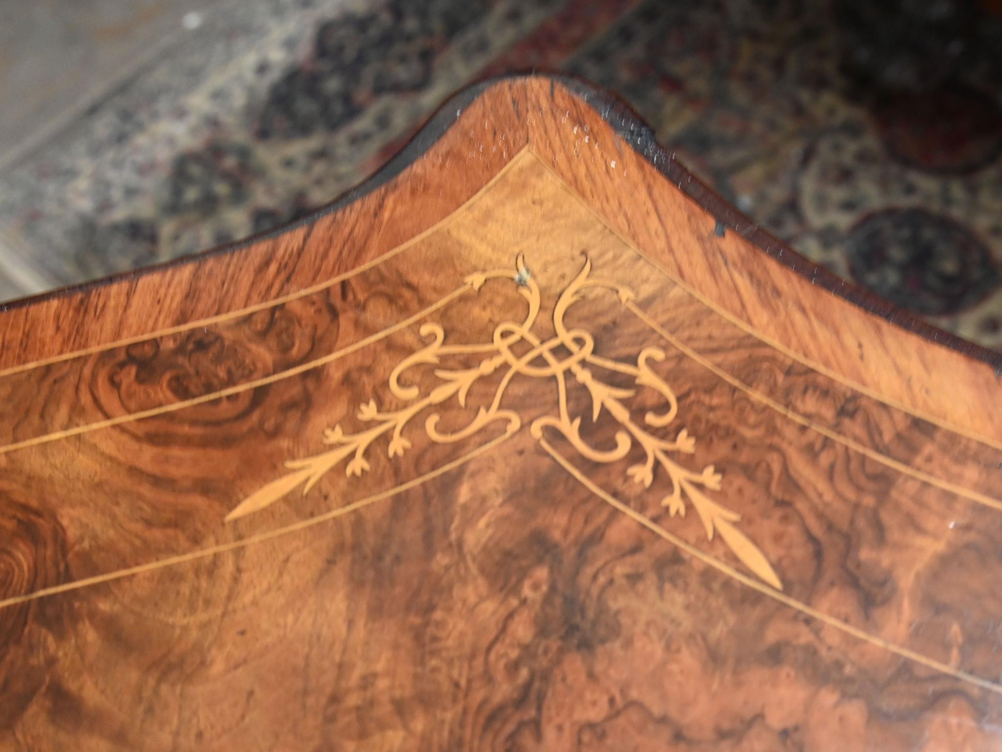 Victorian Centre Table Walnut Marquetry Inlaid 1860 For Sale 1
