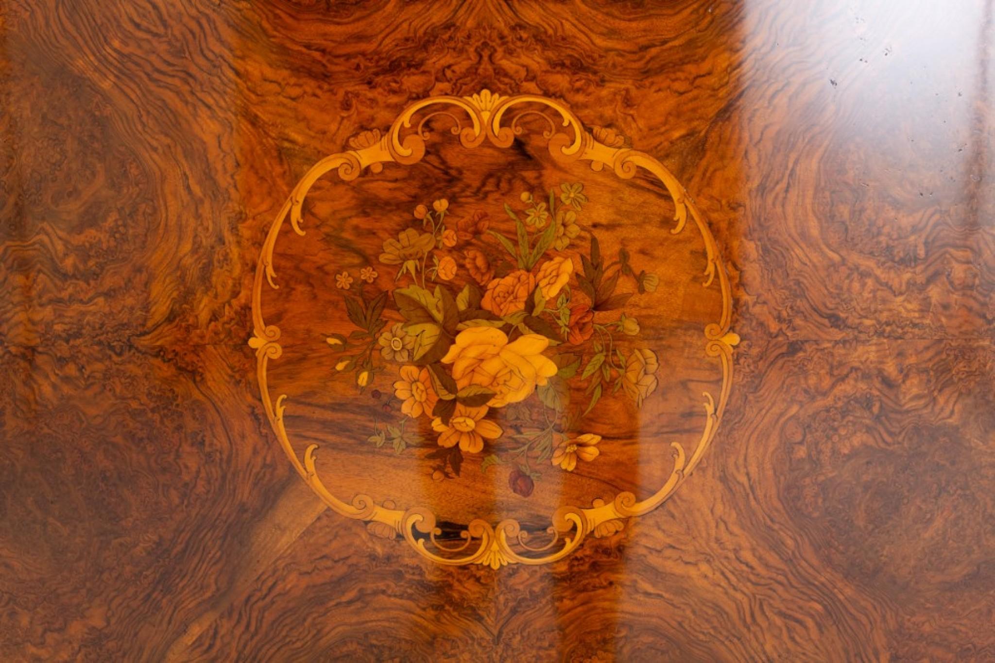Victorian Centre Table Walnut Marquetry Inlay 1860 For Sale 2