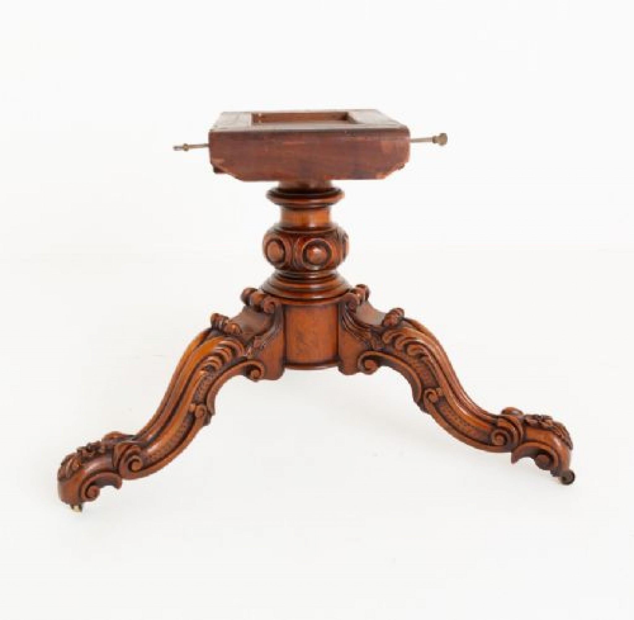 Victorian Centre Table Walnut Marquetry Inlay 1860 For Sale 3