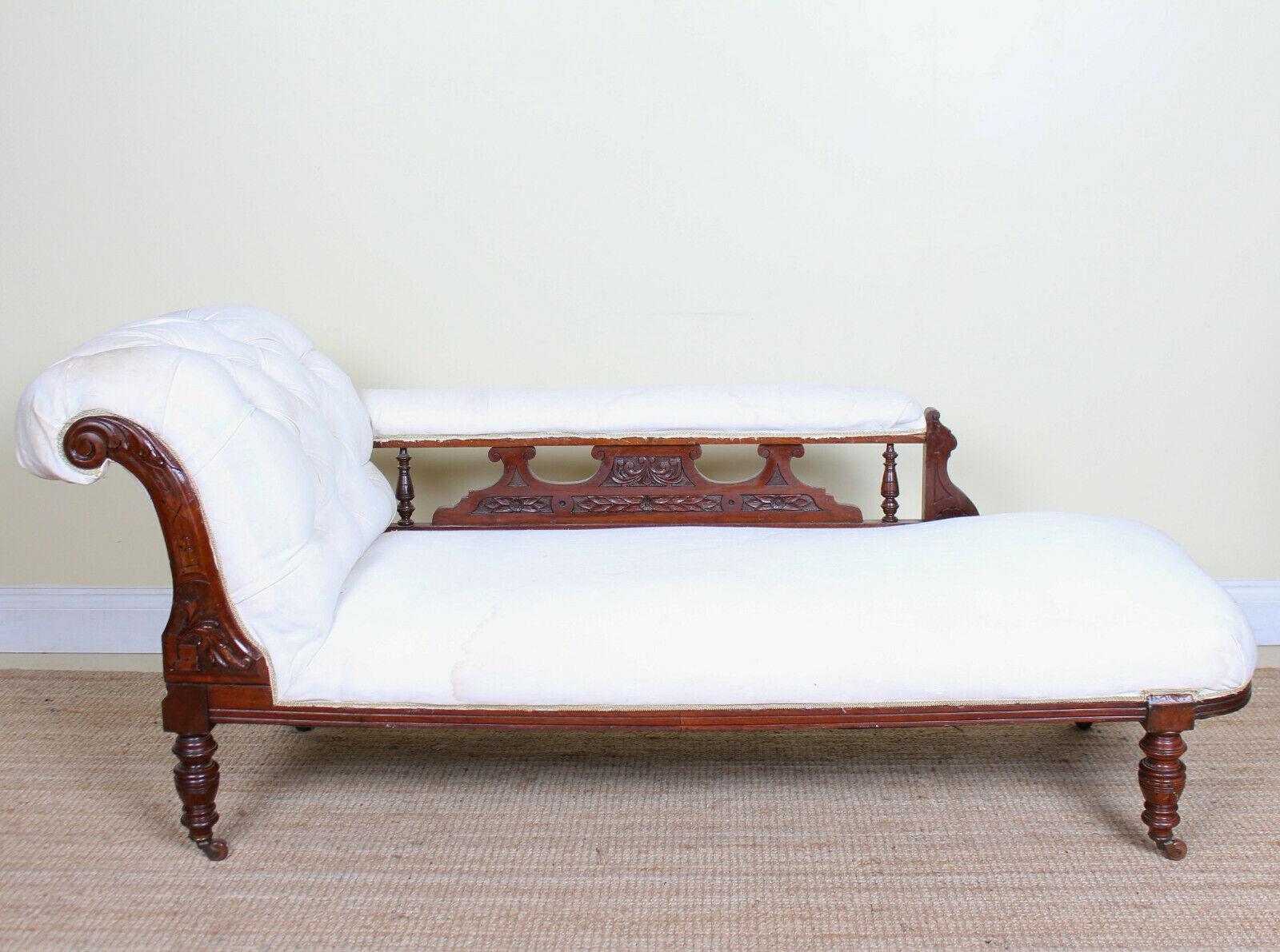 19th Century Victorian Chaise Longue Sofa Carved Mahogany For Sale