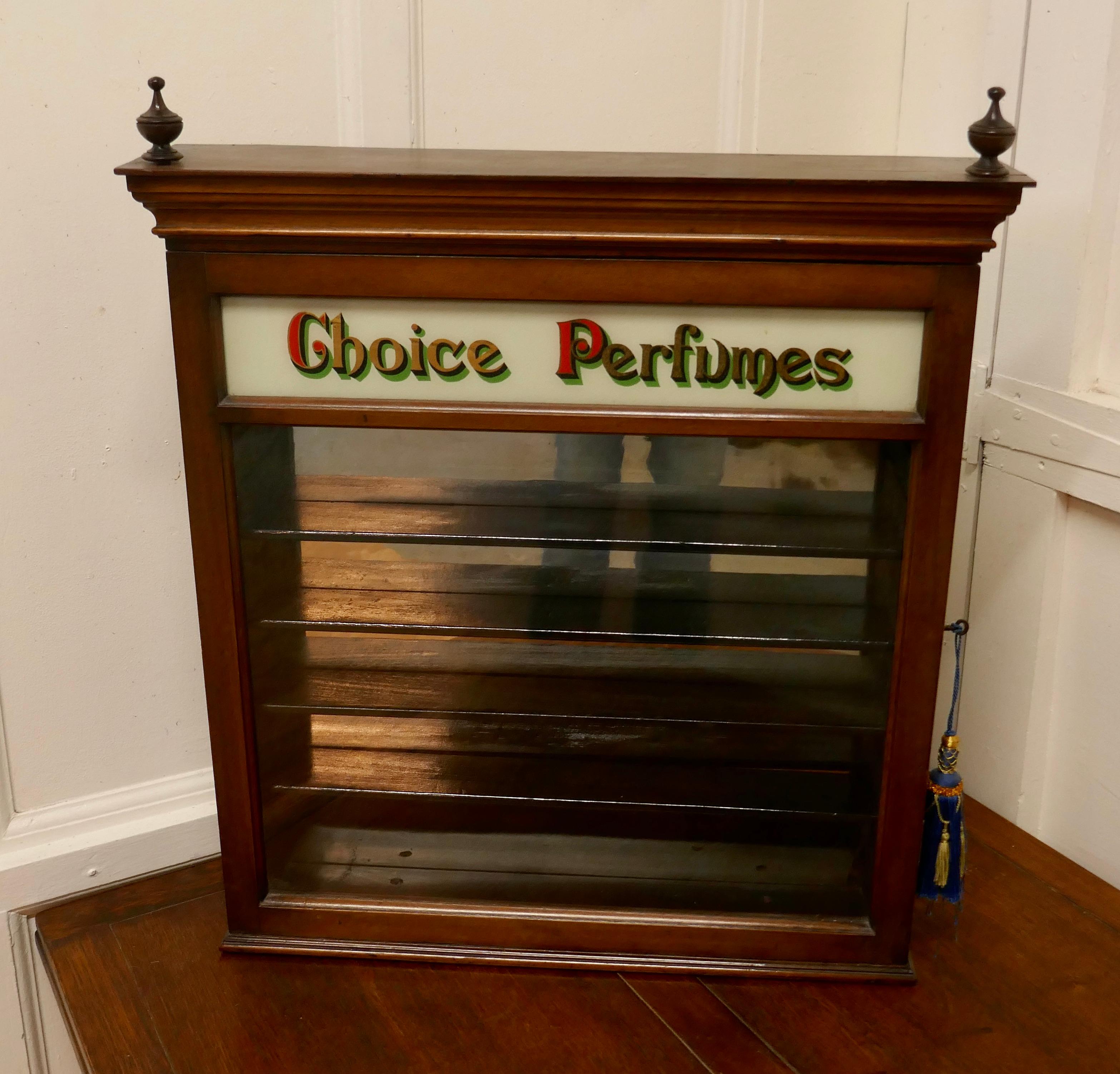 Victorian Chemist Perfume Cabinet or Bathroom Cupboard In Good Condition In Chillerton, Isle of Wight