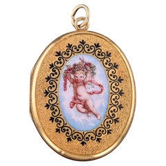 Victorian Cherub Locket of 18k Gold