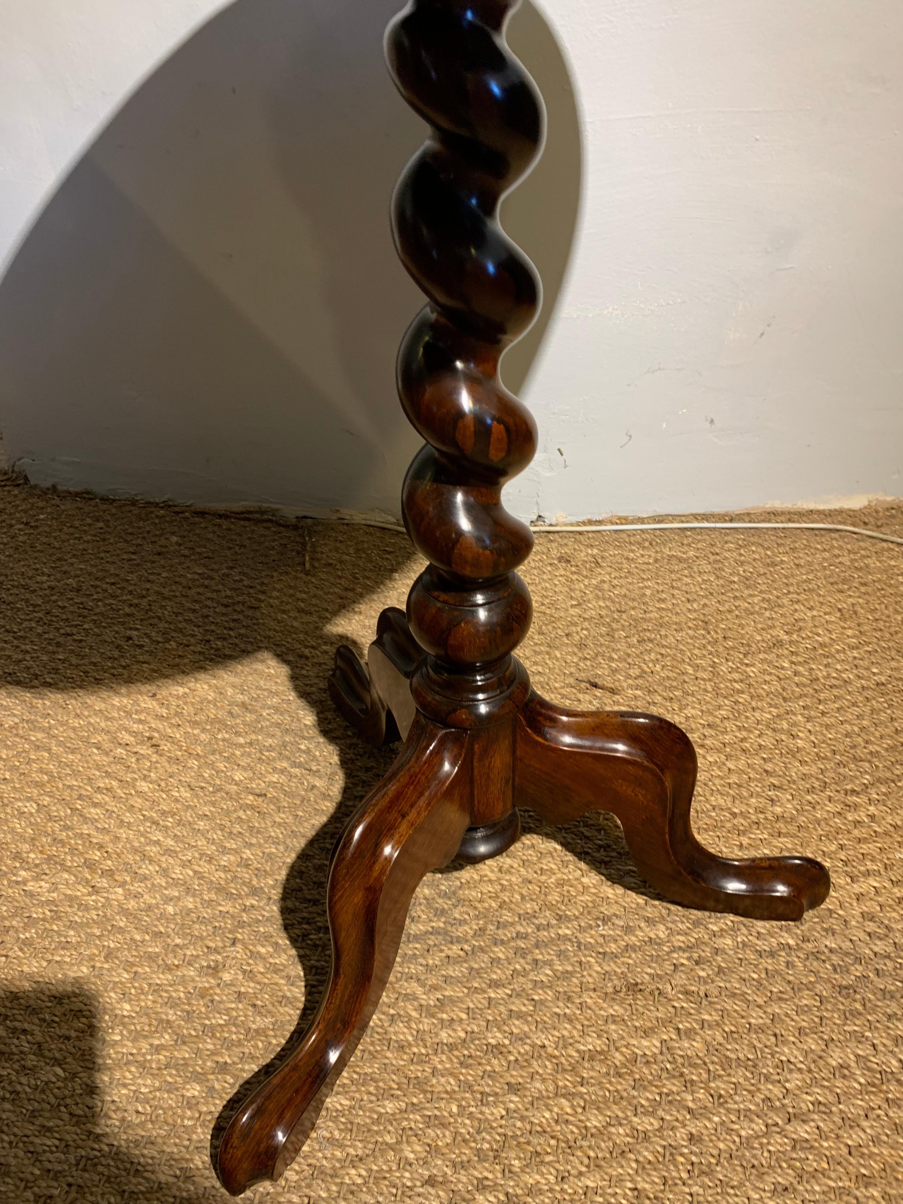 Mid-19th Century Victorian Chess table For Sale