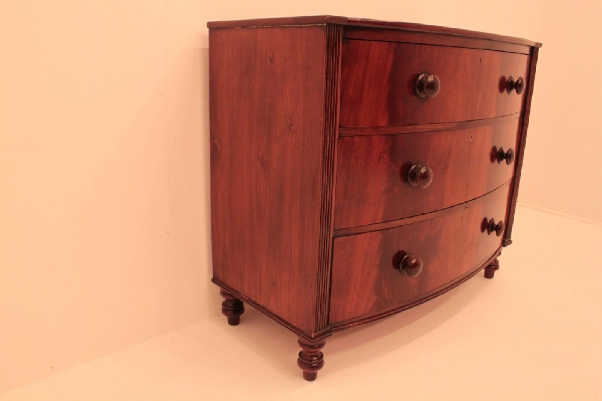victorian chest of drawers