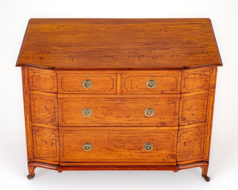 Victorian Chest of Drawers Satinwood Commode, 1880 In Good Condition In Potters Bar, GB