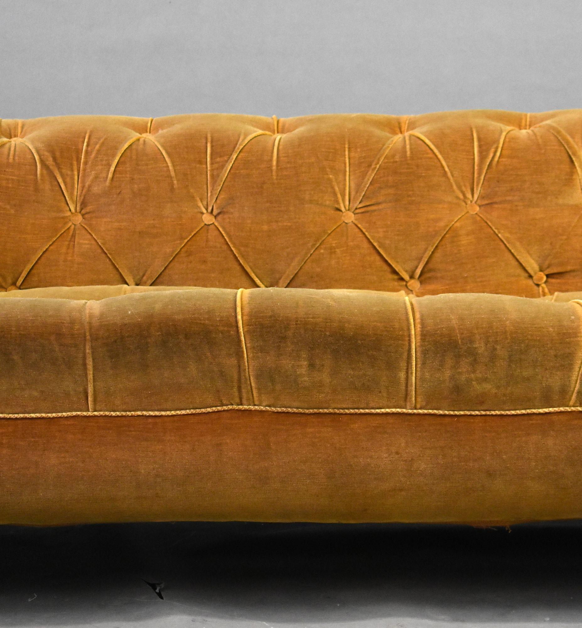 Chesterfield victoriano en Bastante bueno estado para la venta en Chelmsford, Essex